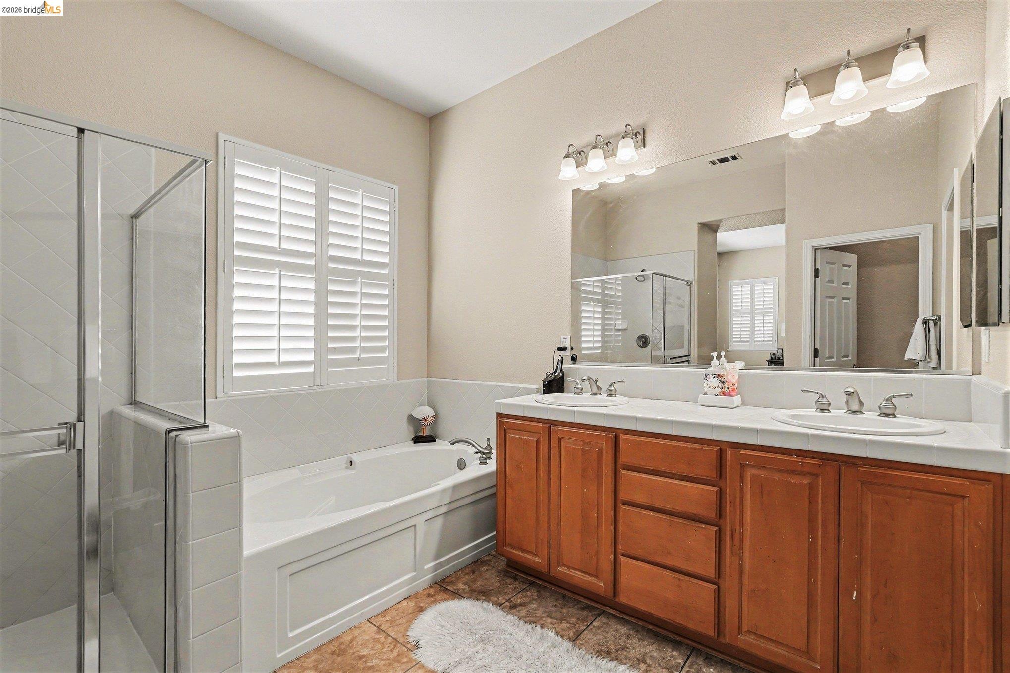 Detail Gallery Image 27 of 36 For 161 Monet Dr, Oakley,  CA 94561 - 4 Beds | 3 Baths