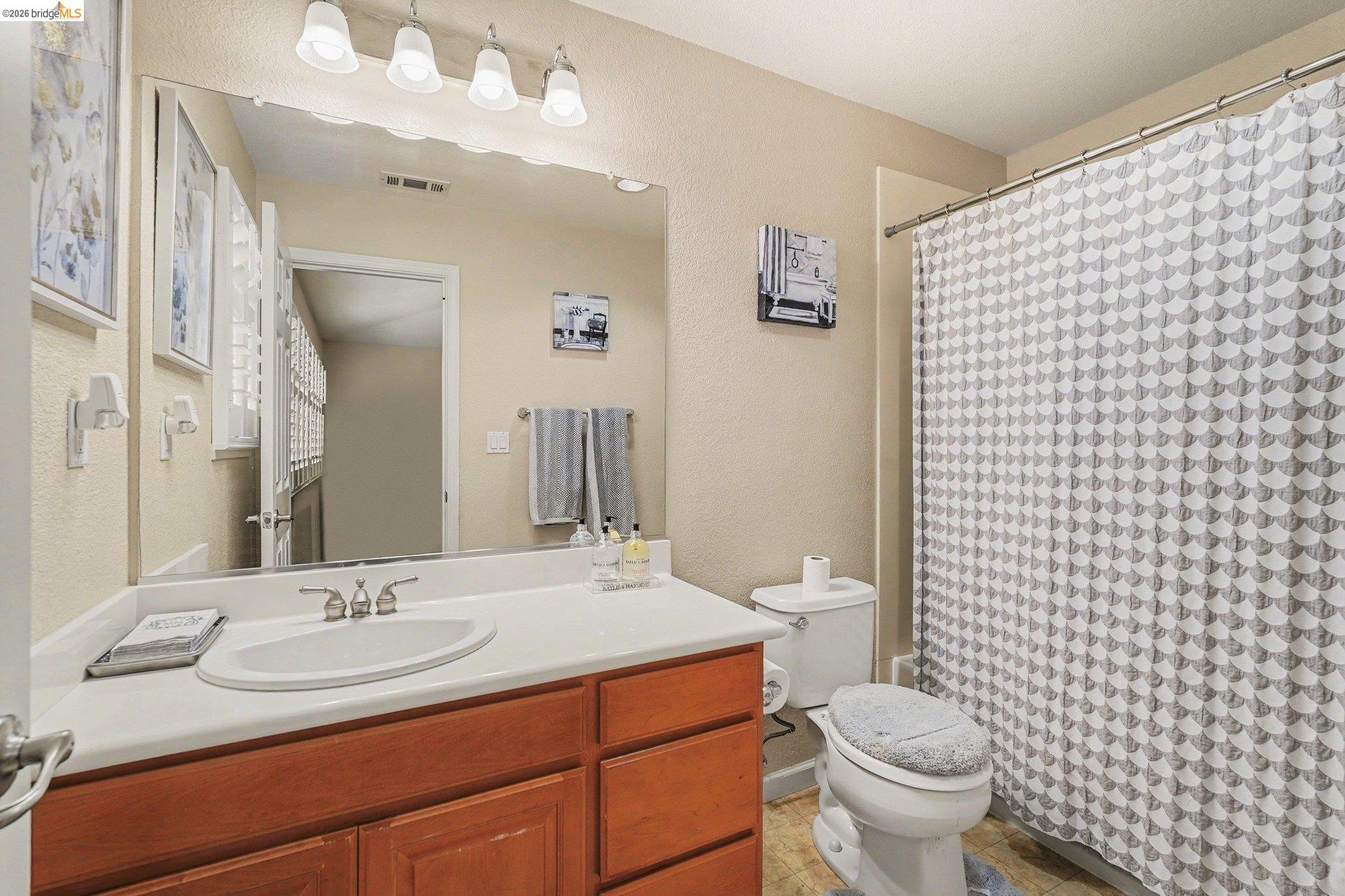 Detail Gallery Image 34 of 36 For 161 Monet Dr, Oakley,  CA 94561 - 4 Beds | 3 Baths