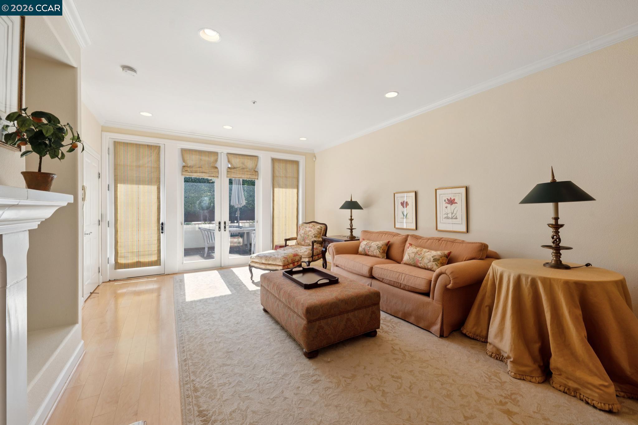 Detail Gallery Image 25 of 60 For 70 Neds Way, Tiburon,  CA 94920 - 2 Beds | 2/1 Baths