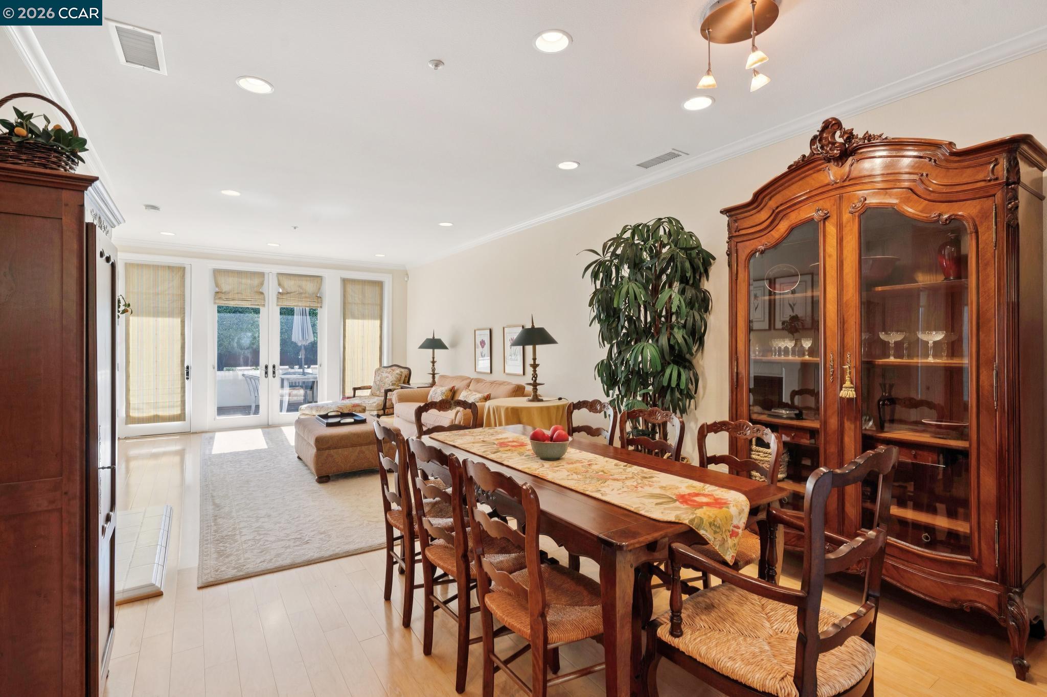 Detail Gallery Image 29 of 60 For 70 Neds Way, Tiburon,  CA 94920 - 2 Beds | 2/1 Baths