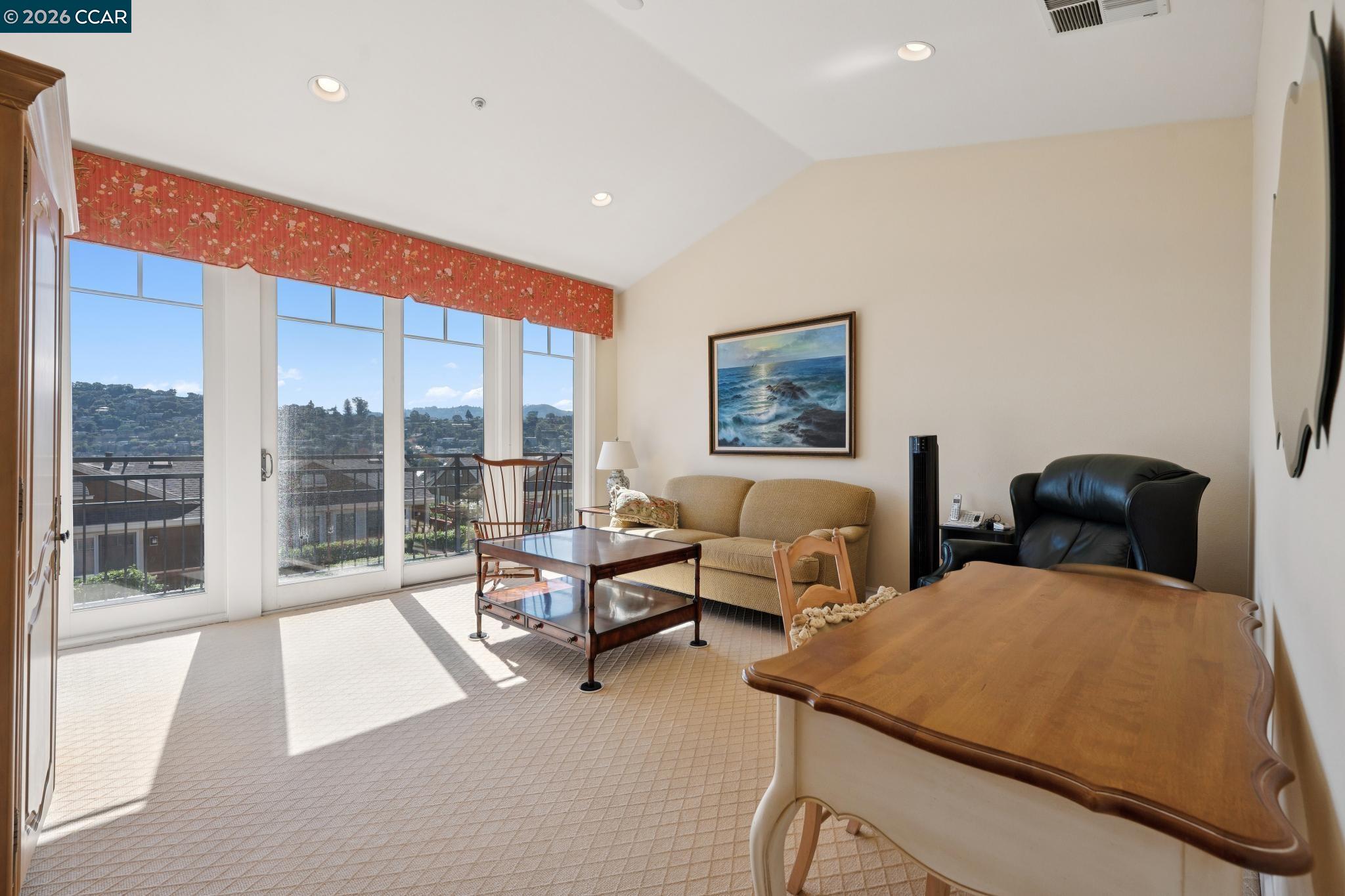 Detail Gallery Image 34 of 60 For 70 Neds Way, Tiburon,  CA 94920 - 2 Beds | 2/1 Baths