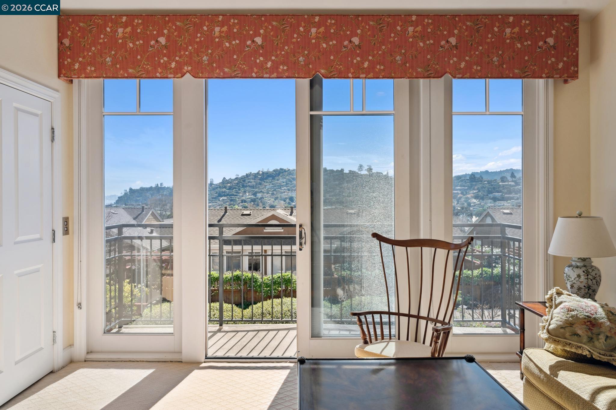 Detail Gallery Image 37 of 60 For 70 Neds Way, Tiburon,  CA 94920 - 2 Beds | 2/1 Baths