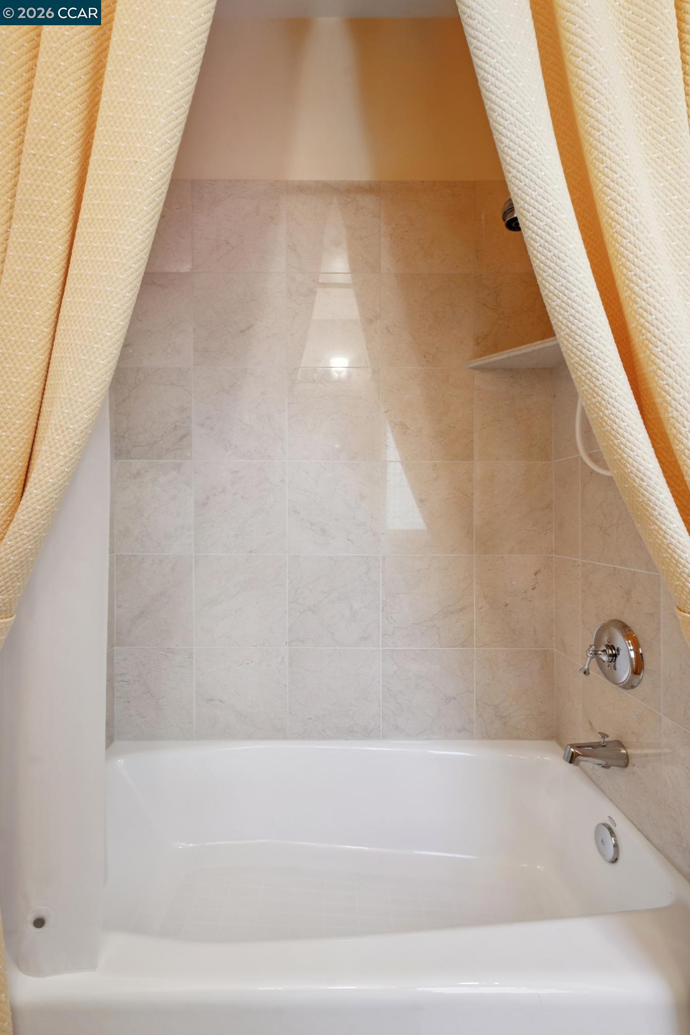 Detail Gallery Image 53 of 60 For 70 Neds Way, Tiburon,  CA 94920 - 2 Beds | 2/1 Baths