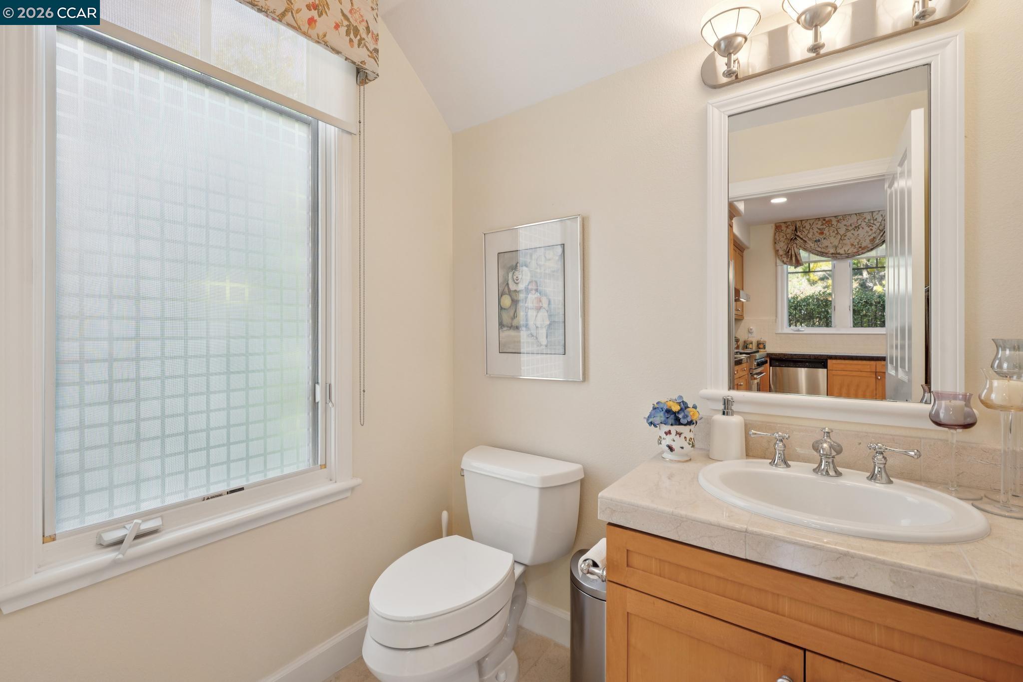 Detail Gallery Image 55 of 60 For 70 Neds Way, Tiburon,  CA 94920 - 2 Beds | 2/1 Baths
