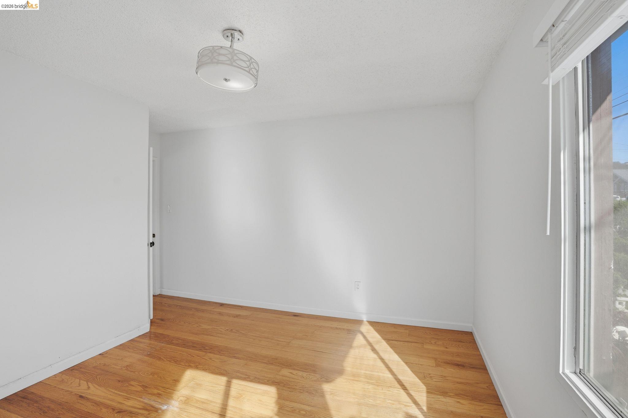 Detail Gallery Image 13 of 25 For 535 Norvell St, El Cerrito,  CA 94530 - 3 Beds | 1 Baths