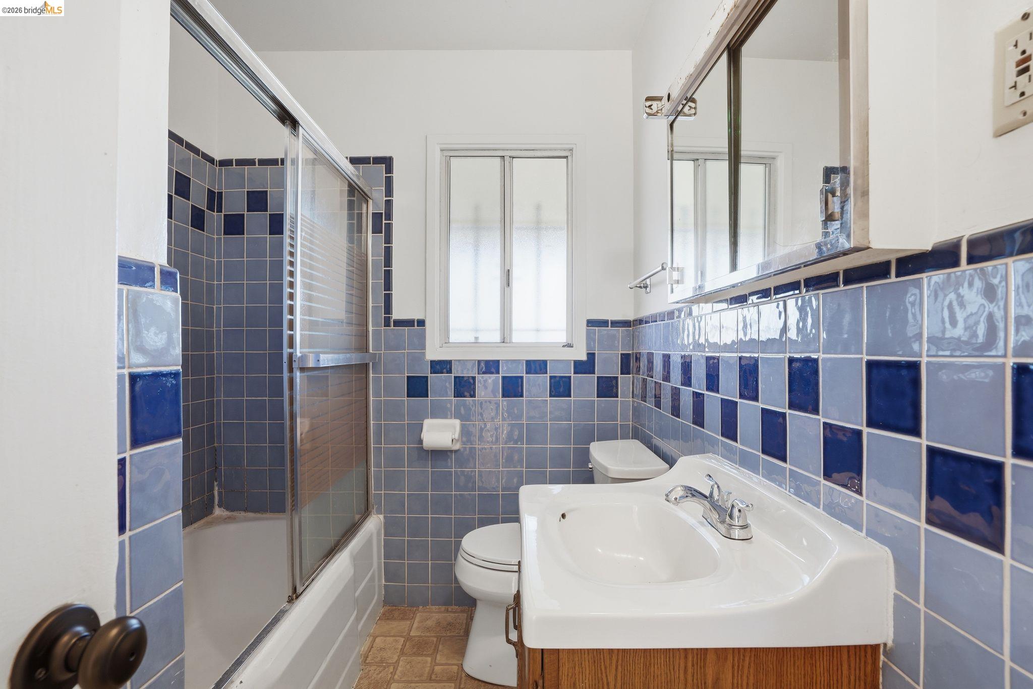 Detail Gallery Image 17 of 25 For 535 Norvell St, El Cerrito,  CA 94530 - 3 Beds | 1 Baths