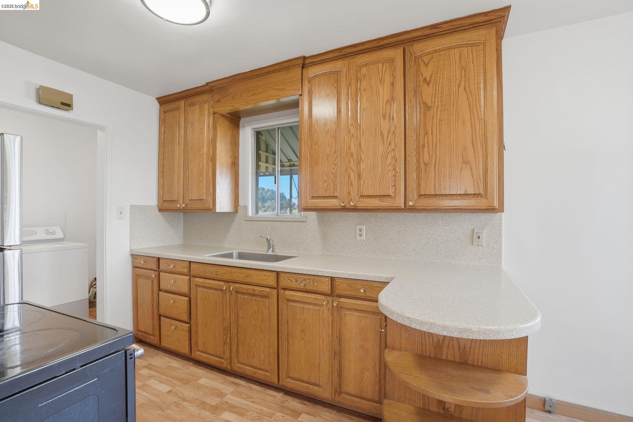 Detail Gallery Image 7 of 25 For 535 Norvell St, El Cerrito,  CA 94530 - 3 Beds | 1 Baths