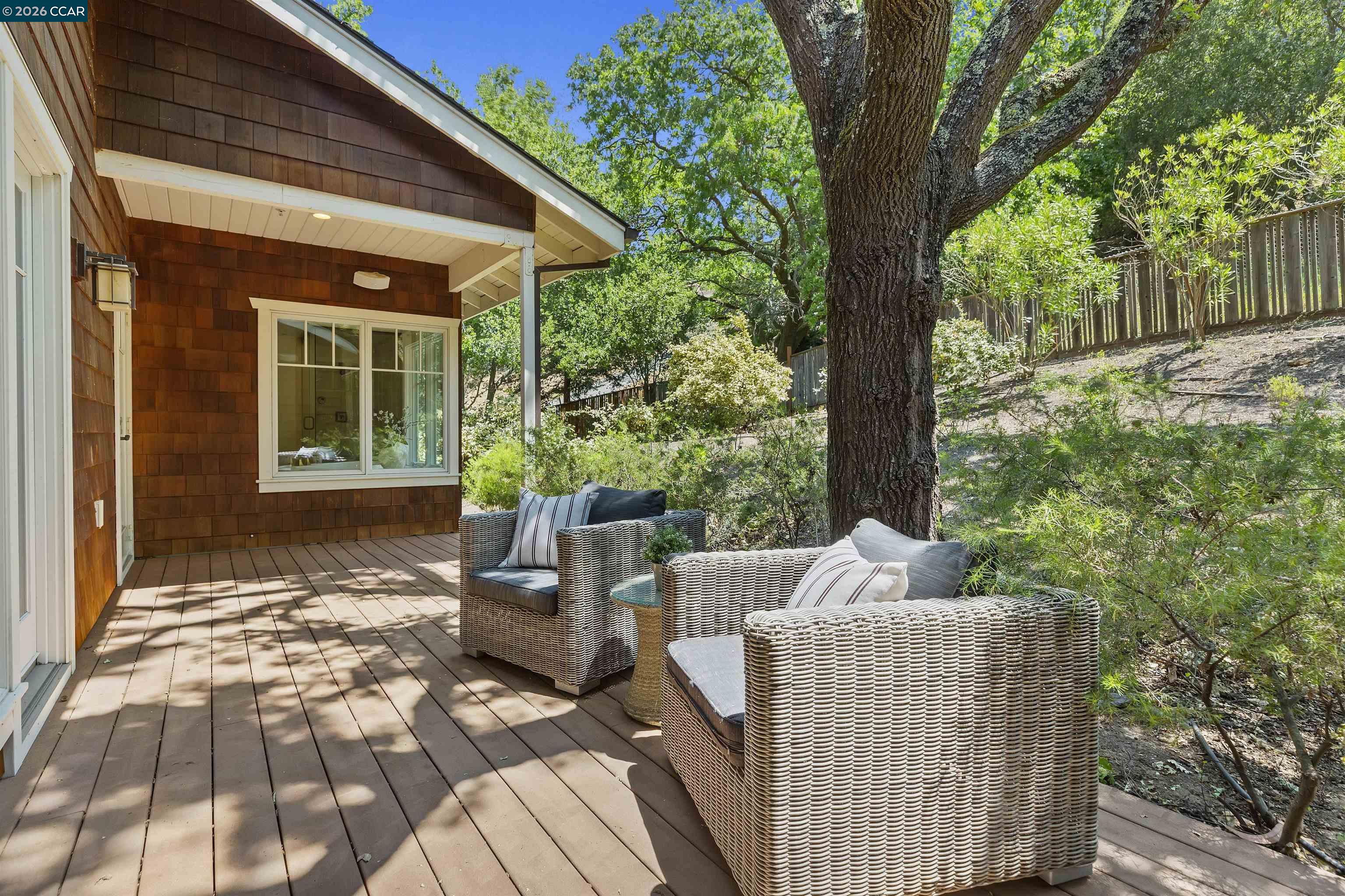 Detail Gallery Image 23 of 60 For 1754 Reliez Valley Rd, Lafayette,  CA 94549 - 5 Beds | 6 Baths