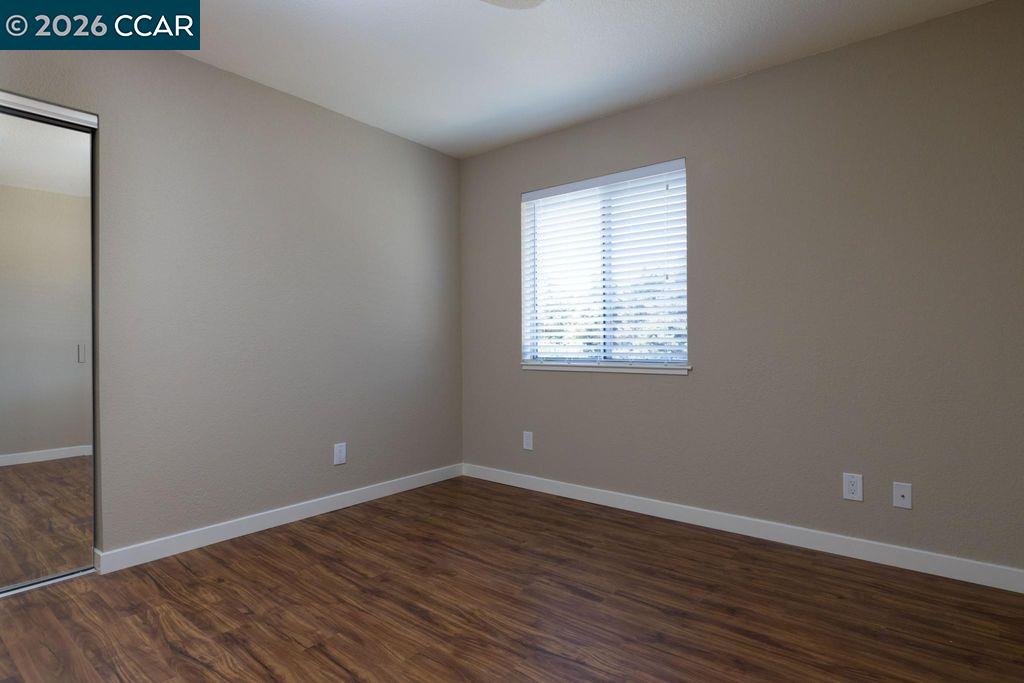 Detail Gallery Image 3 of 14 For 4800 Bayview Ave Apt B,  Richmond,  CA 94804 - 3 Beds | 1 Baths