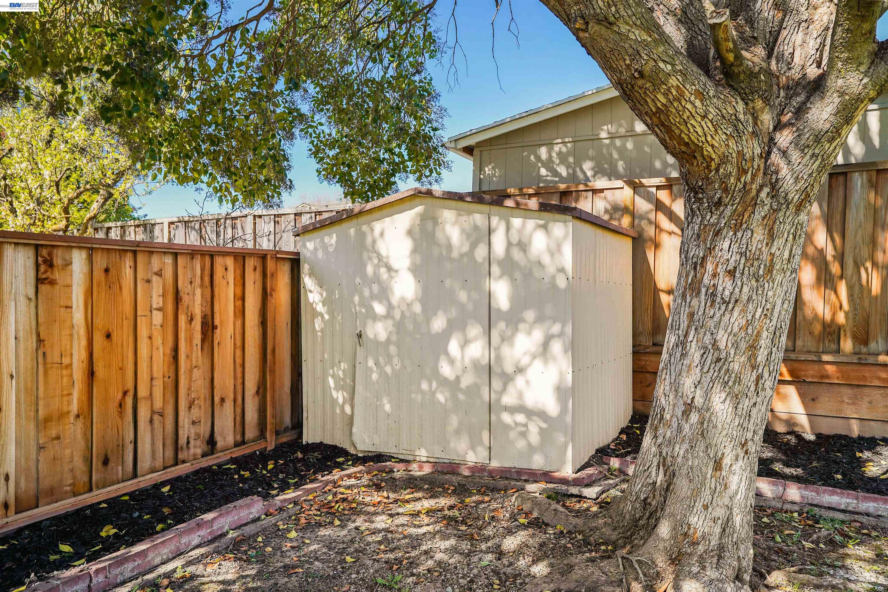 Detail Gallery Image 14 of 53 For 4138 Bishop Pine Way, Livermore,  CA 94551 - 3 Beds | 2 Baths