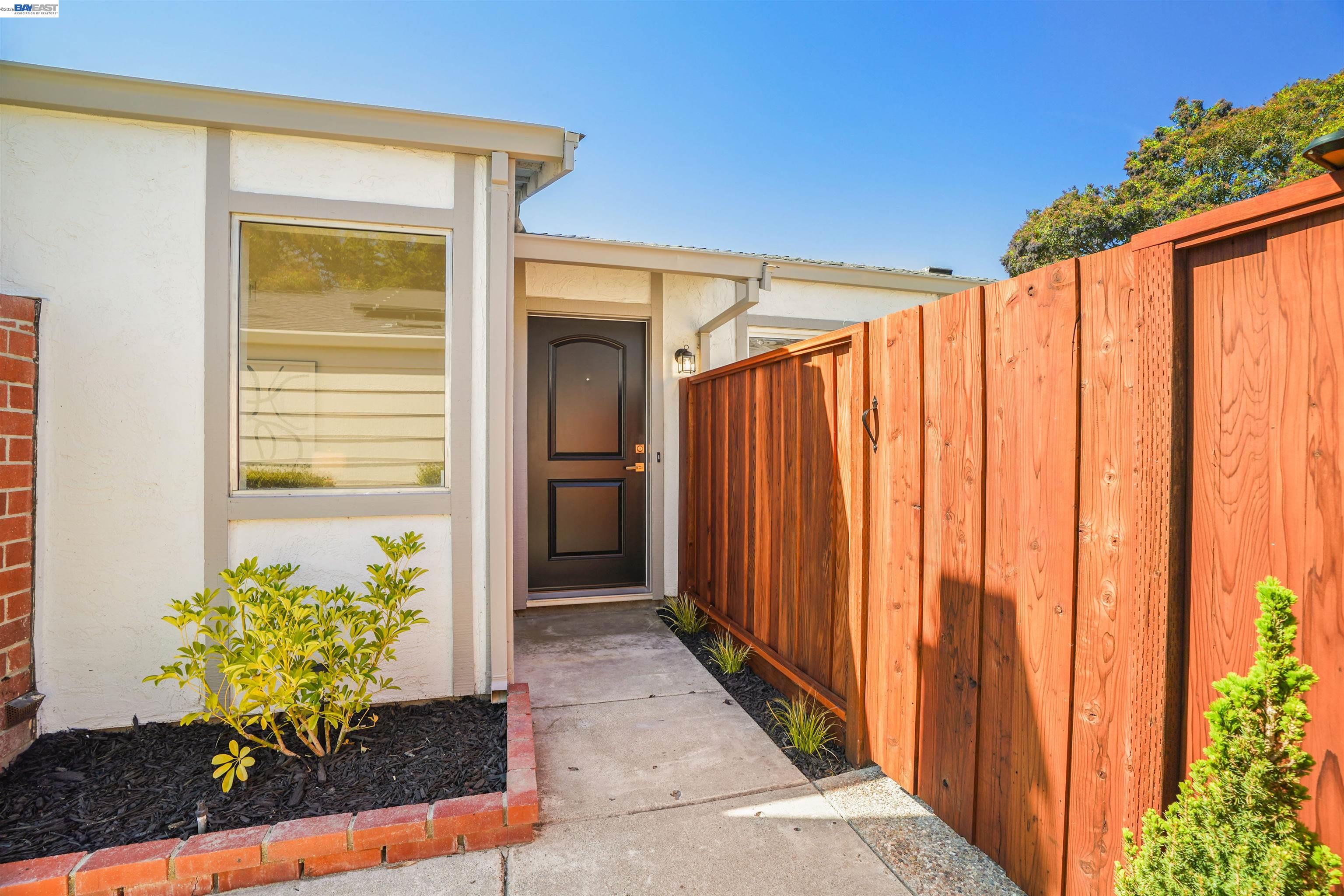 Detail Gallery Image 8 of 53 For 4138 Bishop Pine Way, Livermore,  CA 94551 - 3 Beds | 2 Baths