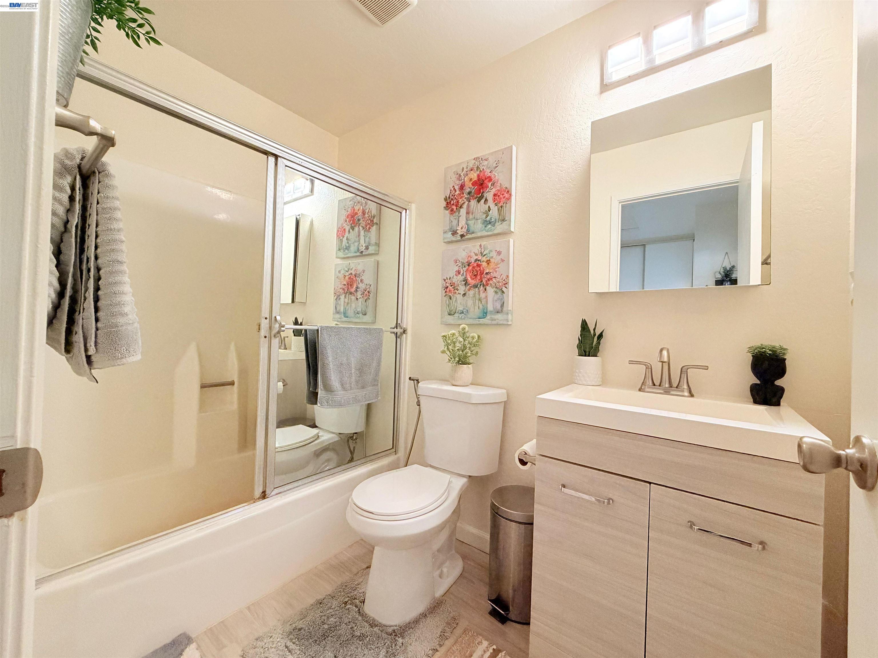 Detail Gallery Image 18 of 25 For 38533 Vancouver Cmn, Fremont,  CA 94536 - 2 Beds | 1/1 Baths