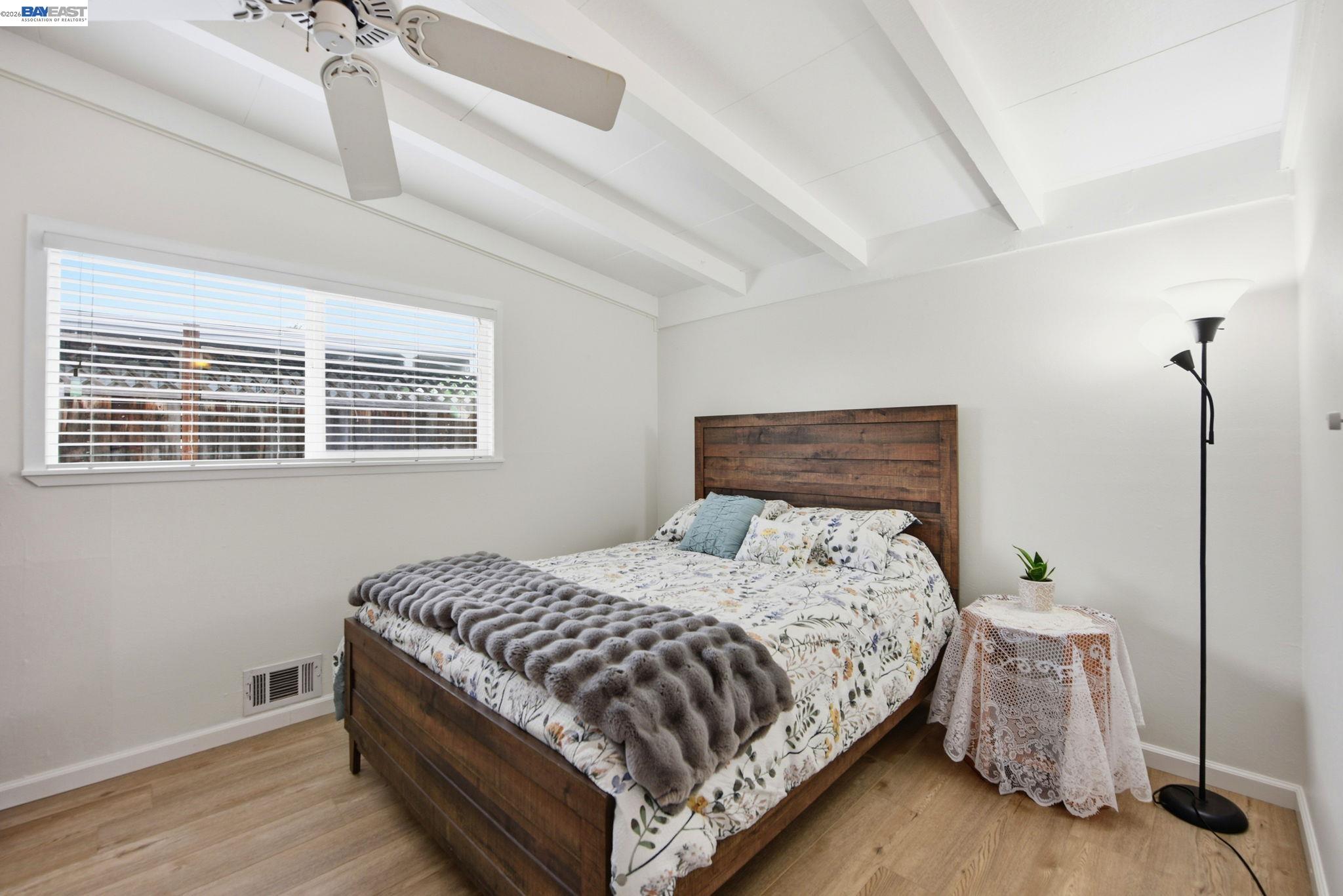 Detail Gallery Image 10 of 22 For 4756 Beechwood Ave, Fremont,  CA 94536 - 3 Beds | 2 Baths