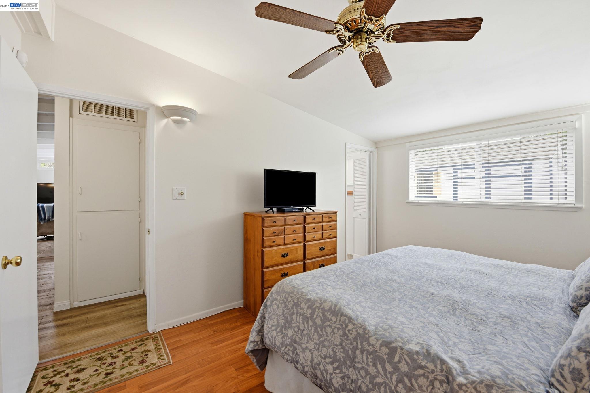 Detail Gallery Image 13 of 22 For 4756 Beechwood Ave, Fremont,  CA 94536 - 3 Beds | 2 Baths