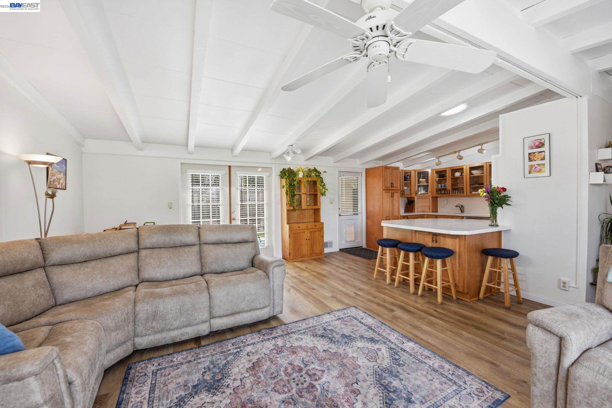 Detail Gallery Image 4 of 22 For 4756 Beechwood Ave, Fremont,  CA 94536 - 3 Beds | 2 Baths