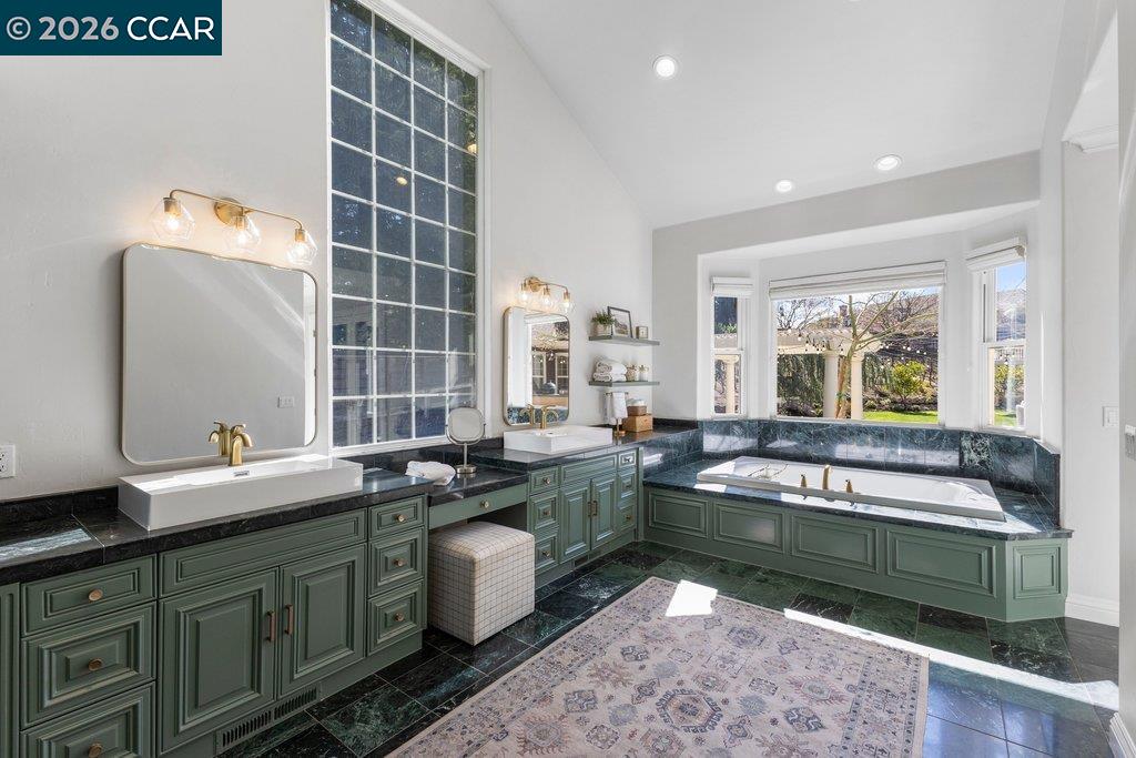 Detail Gallery Image 30 of 60 For 218 Erselia Trl, Alamo,  CA 94507 - 5 Beds | 5 Baths