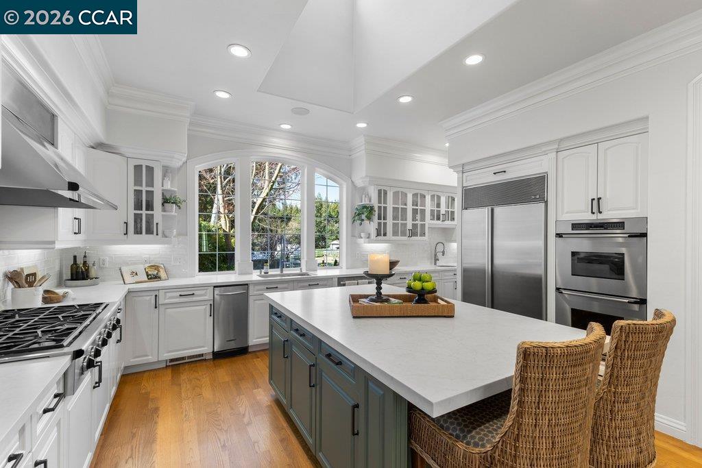 Detail Gallery Image 8 of 60 For 218 Erselia Trl, Alamo,  CA 94507 - 5 Beds | 5 Baths