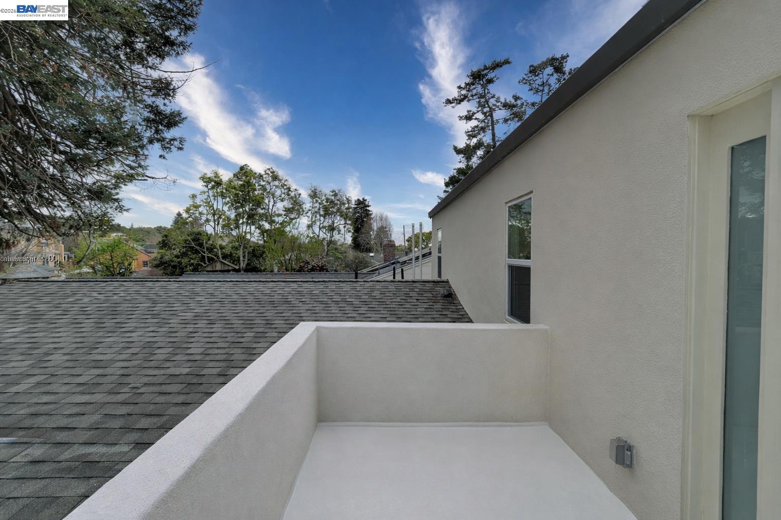 Detail Gallery Image 17 of 36 For 415 Berkeley Park Blvd, Kensington,  CA 94706 - 5 Beds | 2 Baths