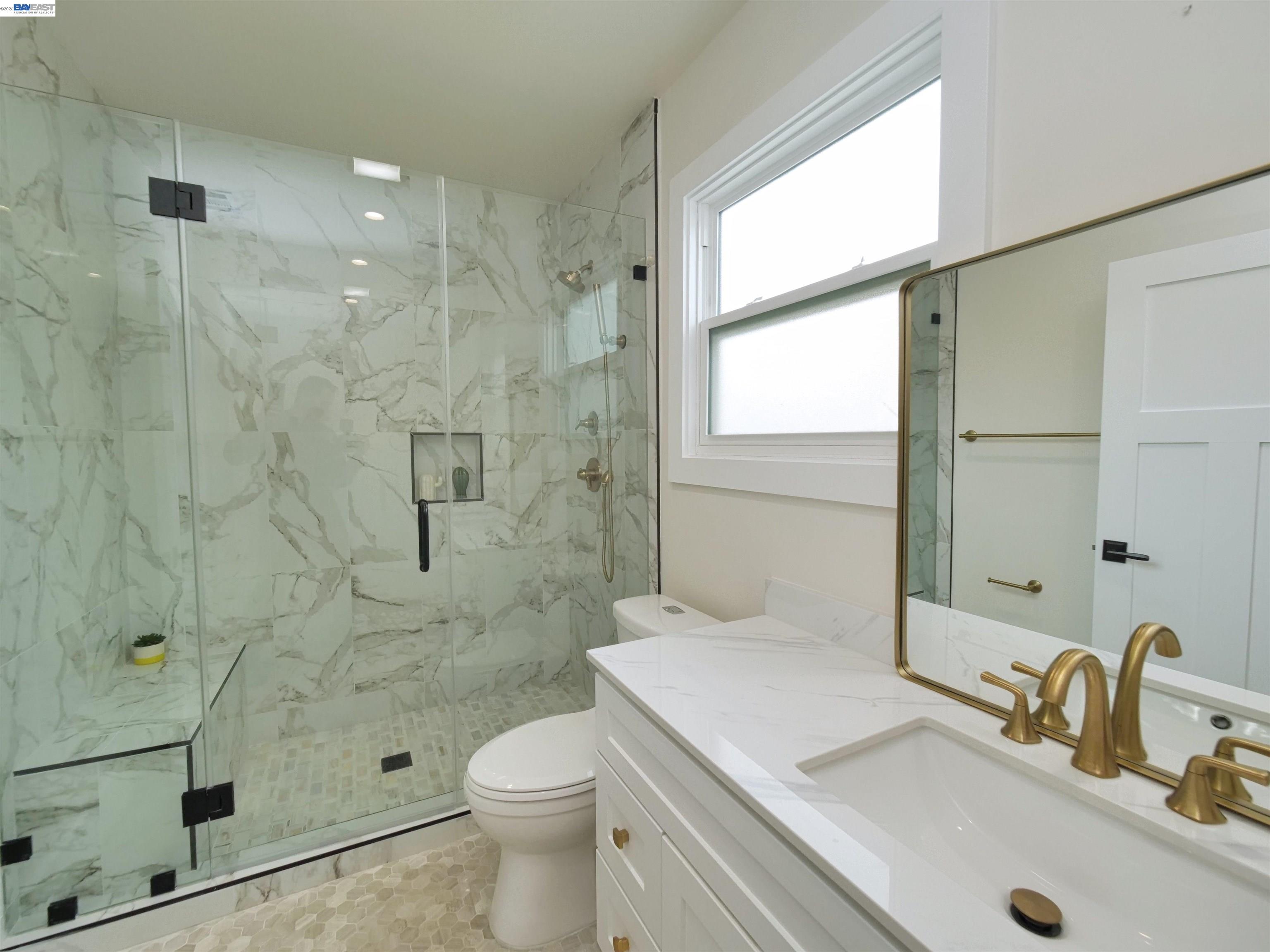 Detail Gallery Image 19 of 36 For 415 Berkeley Park Blvd, Kensington,  CA 94706 - 5 Beds | 2 Baths