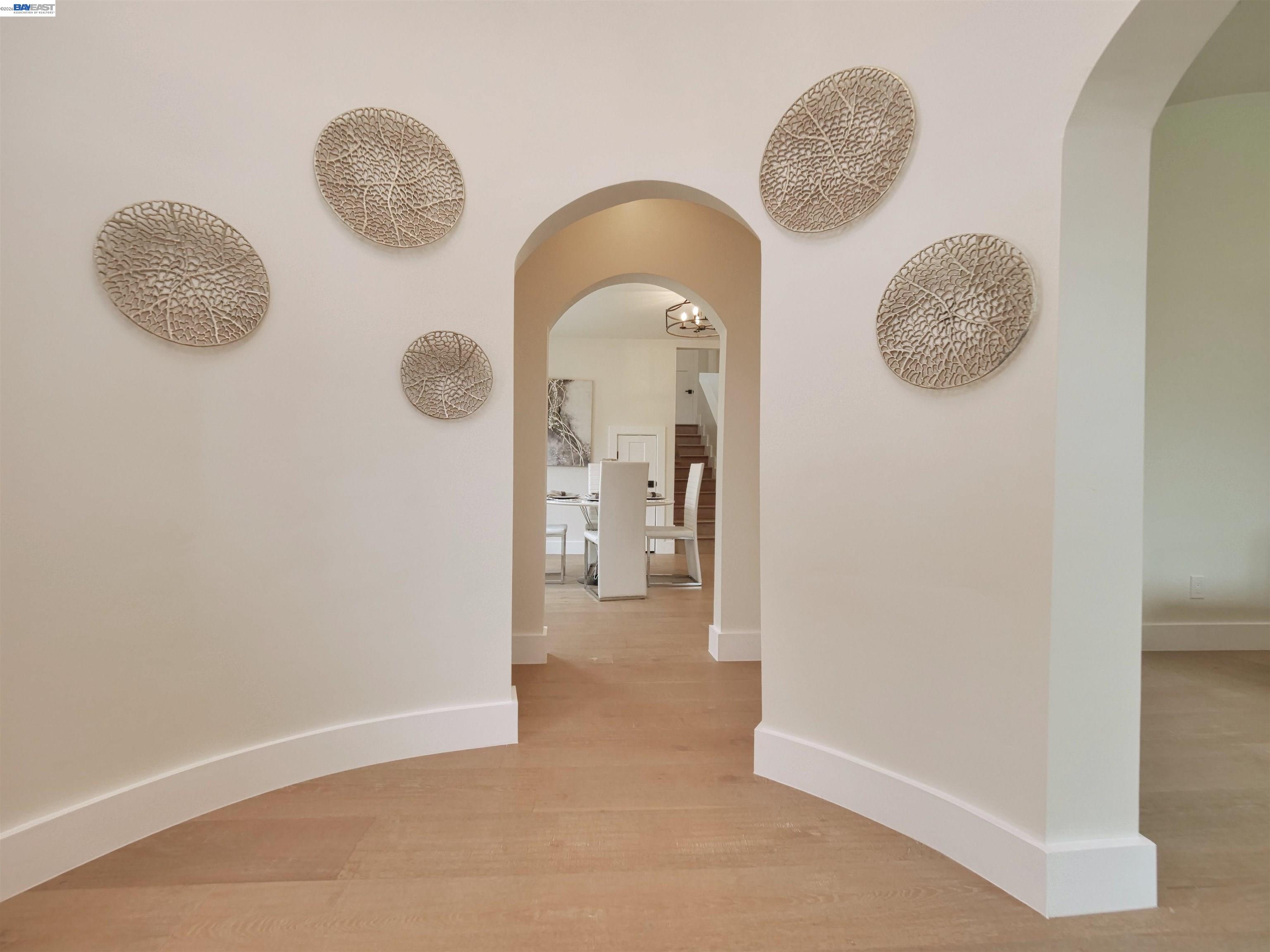 Detail Gallery Image 3 of 36 For 415 Berkeley Park Blvd, Kensington,  CA 94706 - 5 Beds | 2 Baths