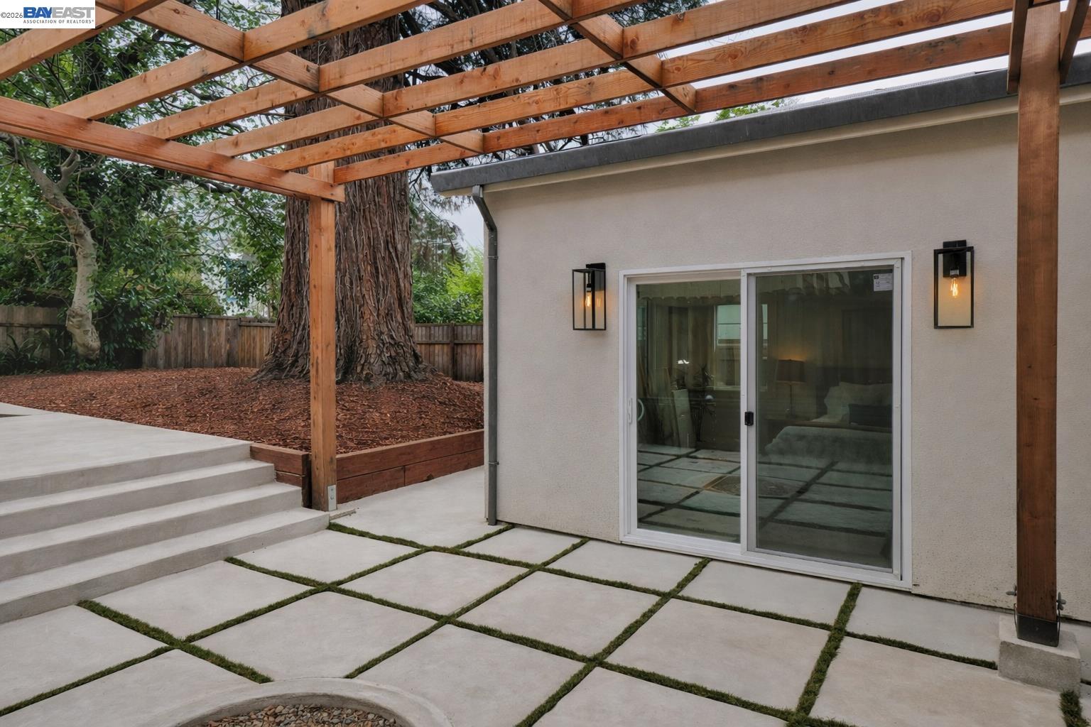 Detail Gallery Image 30 of 36 For 415 Berkeley Park Blvd, Kensington,  CA 94706 - 5 Beds | 2 Baths