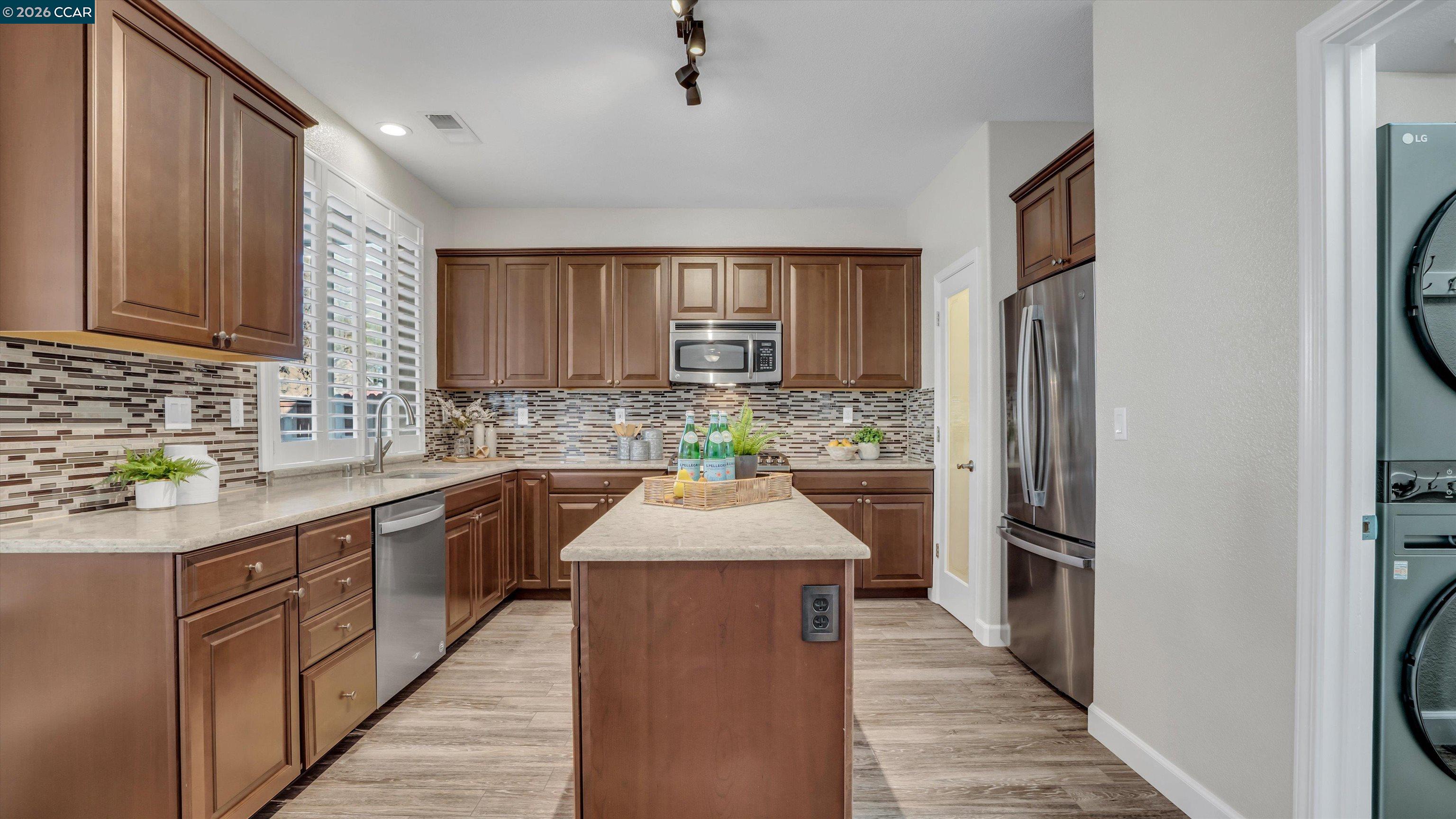 Detail Gallery Image 14 of 34 For 917 Yardley Place, Brentwood,  CA 94513-6155 - 3 Beds | 2/1 Baths