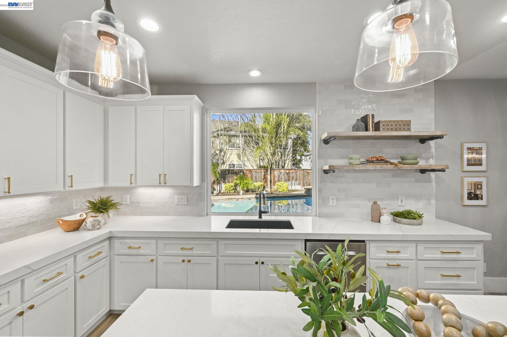 Detail Gallery Image 9 of 37 For 9 Cross Bridge Pl, Danville,  CA 94526 - 5 Beds | 3 Baths