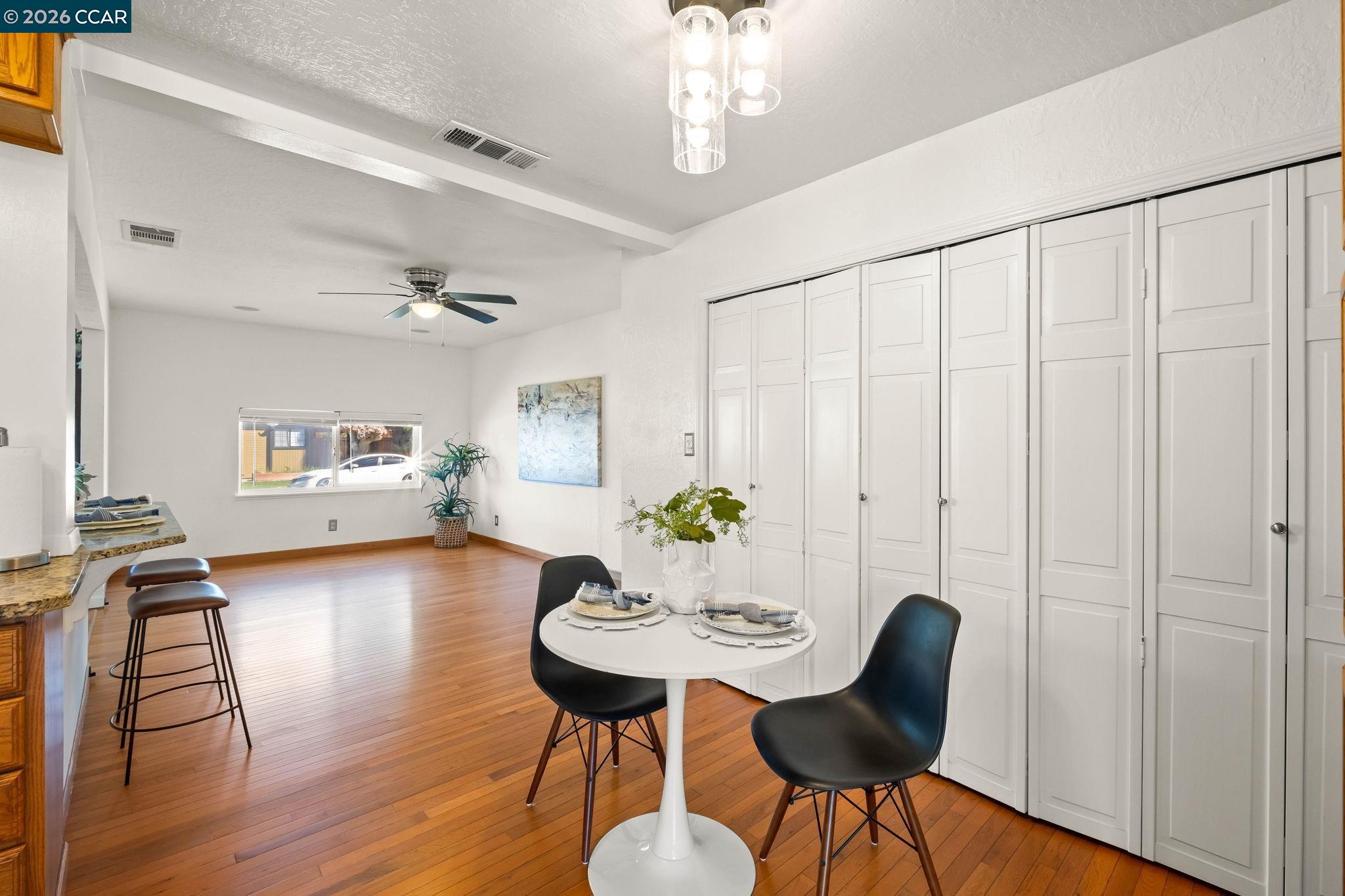 Detail Gallery Image 14 of 44 For 5070 Bonwell Dr, Concord,  CA 94521 - 3 Beds | 1 Baths