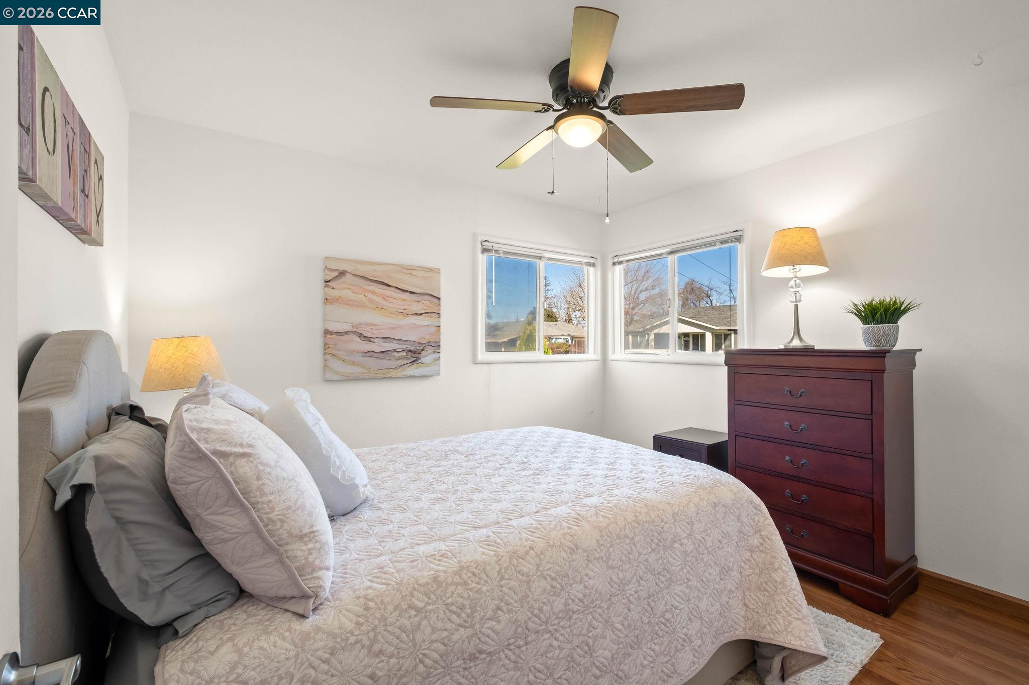 Detail Gallery Image 15 of 44 For 5070 Bonwell Dr, Concord,  CA 94521 - 3 Beds | 1 Baths