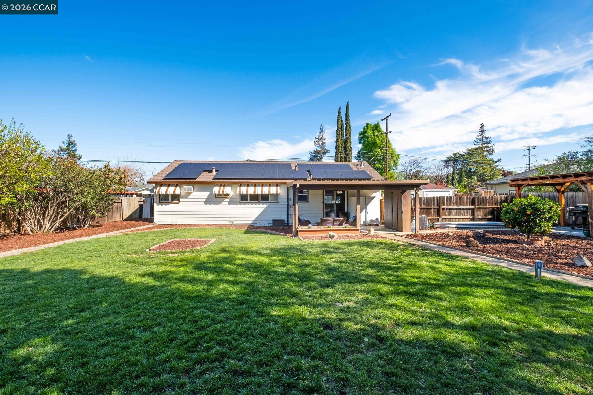 Detail Gallery Image 28 of 44 For 5070 Bonwell Dr, Concord,  CA 94521 - 3 Beds | 1 Baths