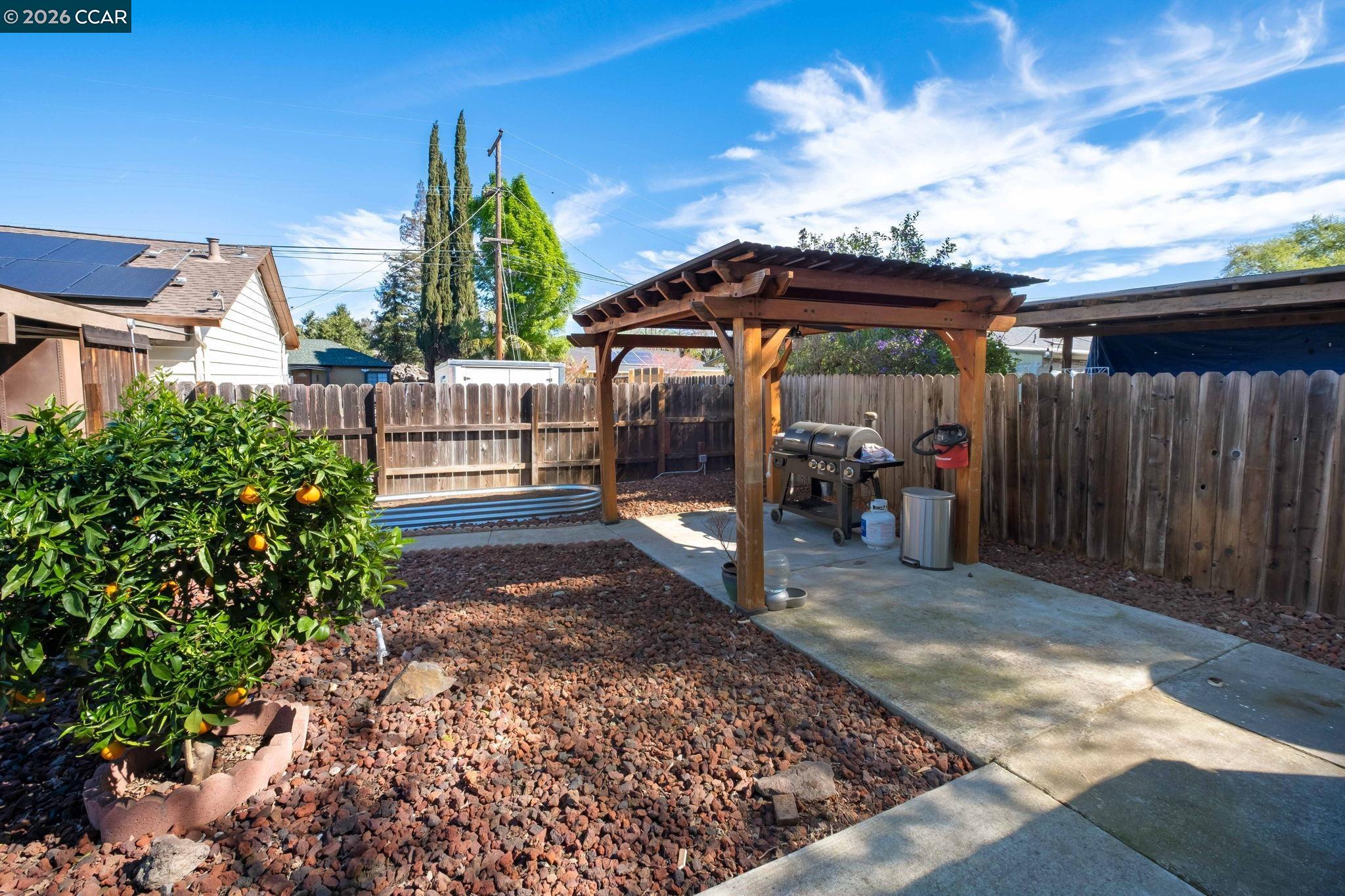 Detail Gallery Image 30 of 44 For 5070 Bonwell Dr, Concord,  CA 94521 - 3 Beds | 1 Baths