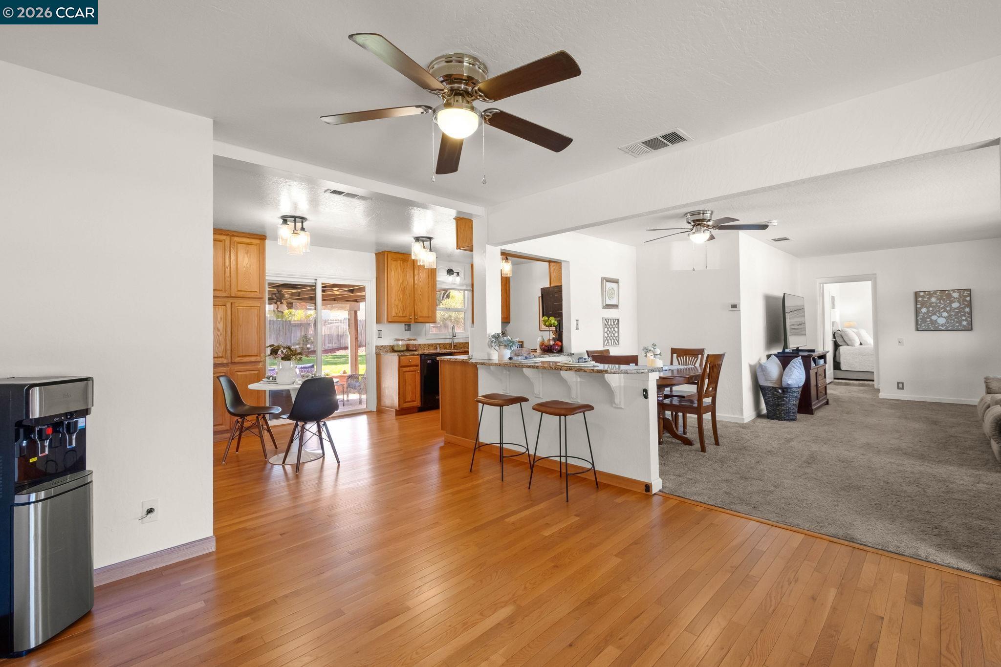 Detail Gallery Image 9 of 44 For 5070 Bonwell Dr, Concord,  CA 94521 - 3 Beds | 1 Baths