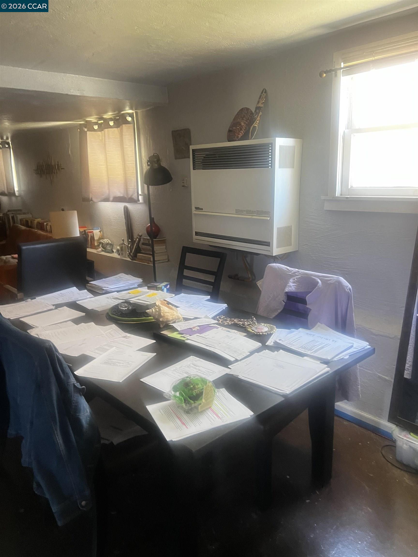 Detail Gallery Image 16 of 25 For 1161 64th St, Oakland,  CA 94608 - 5 Beds | 2/1 Baths