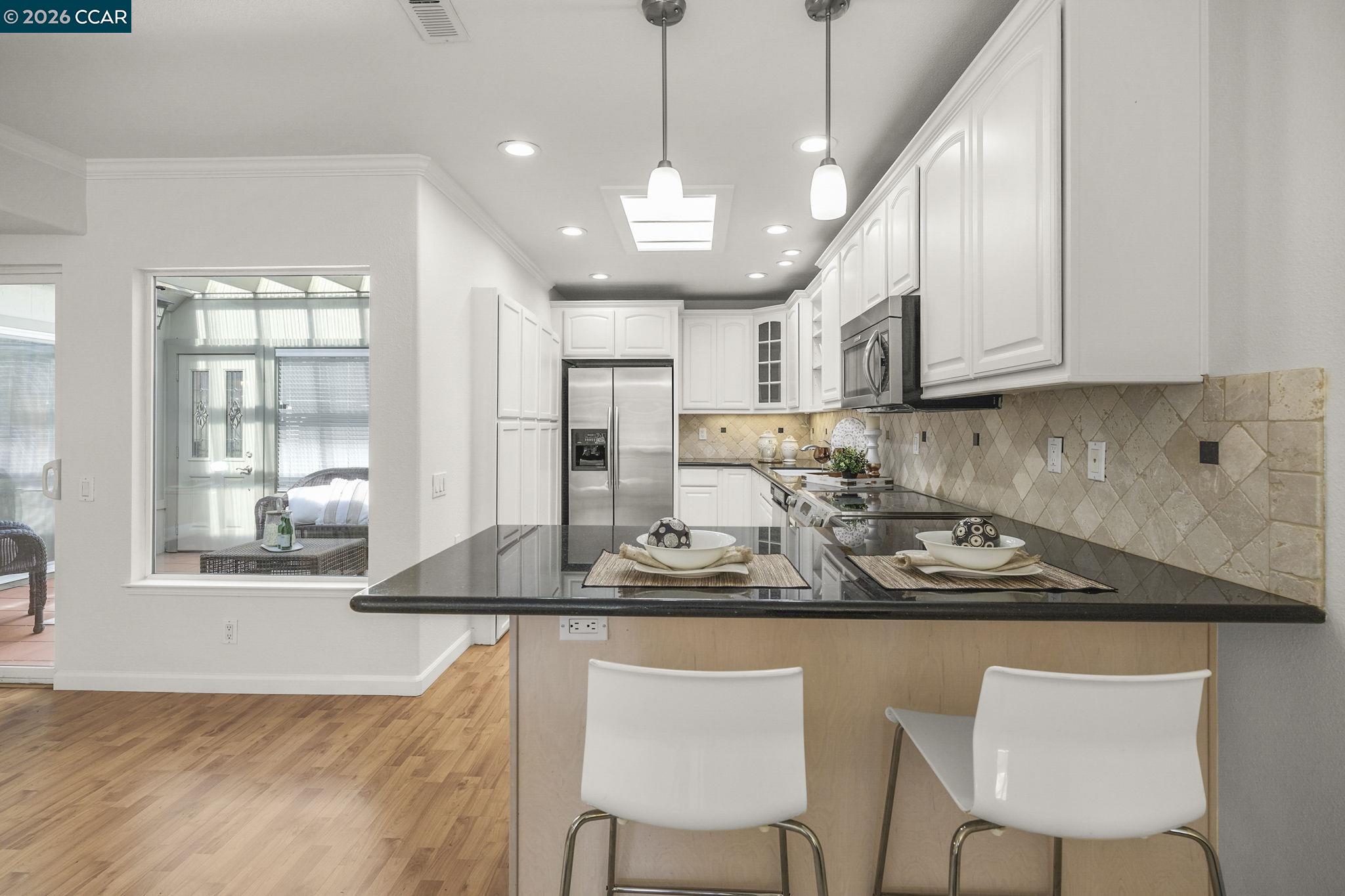 Photo #1: 41126468 Listing: Photo #1