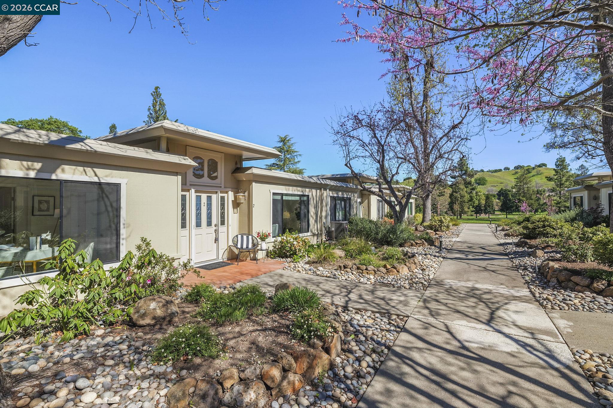 Photo #23: 41126468 Listing: Photo #23