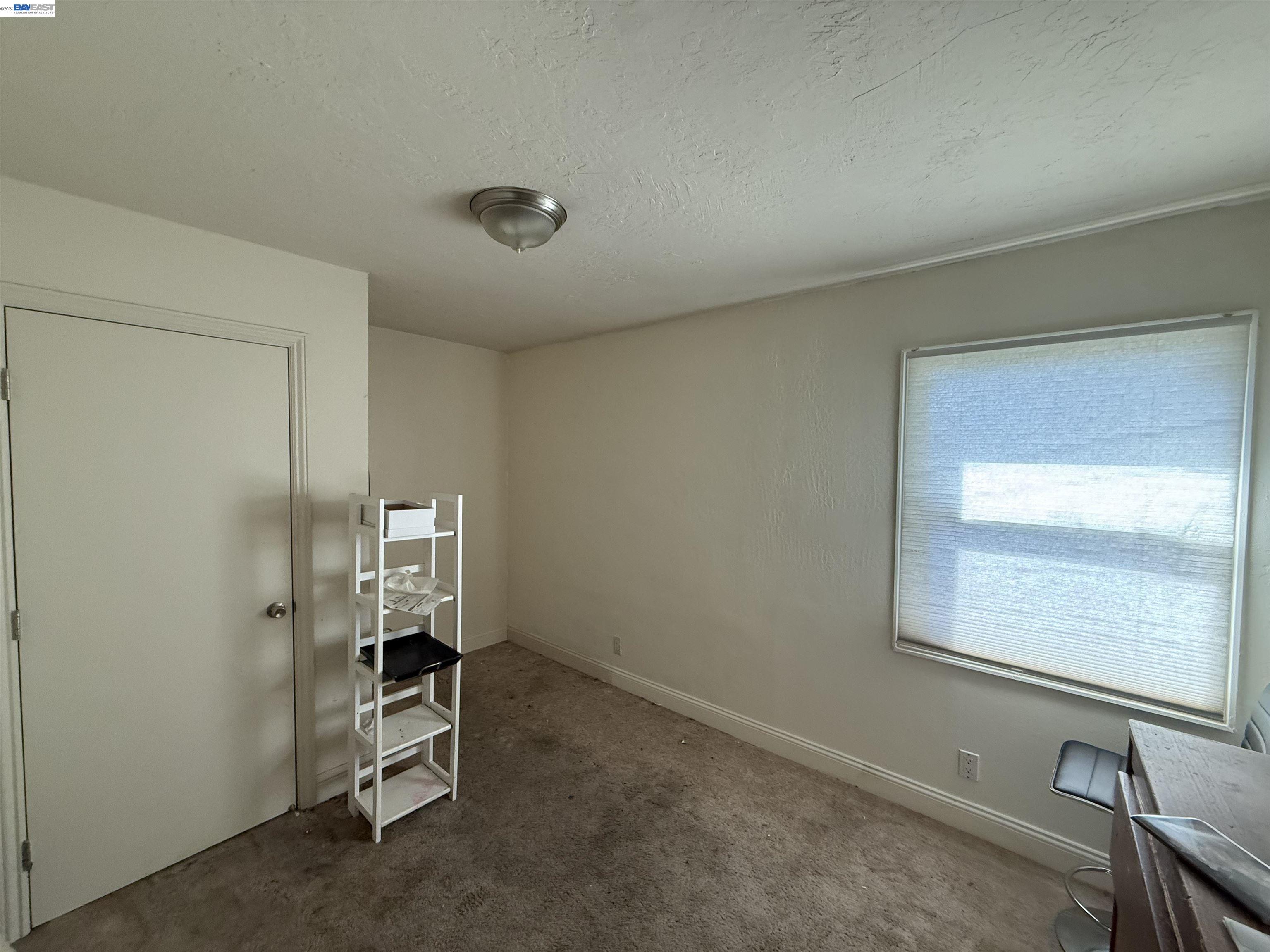 Detail Gallery Image 9 of 11 For 860 7th St, Richmond,  CA 94801 - 3 Beds | 1 Baths