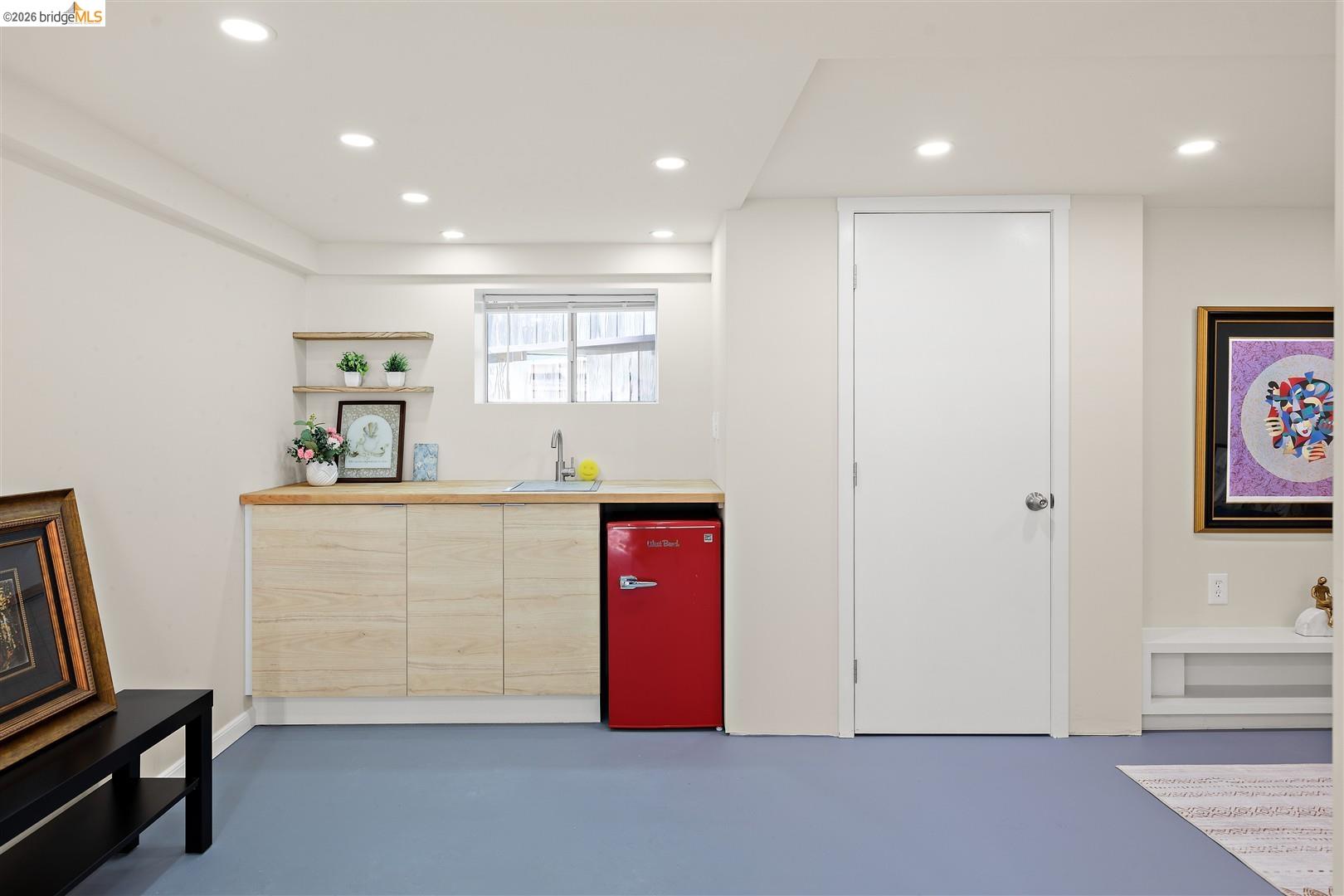 Detail Gallery Image 29 of 60 For 926 Pierce St, Albany,  CA 94706 - 2 Beds | 1 Baths