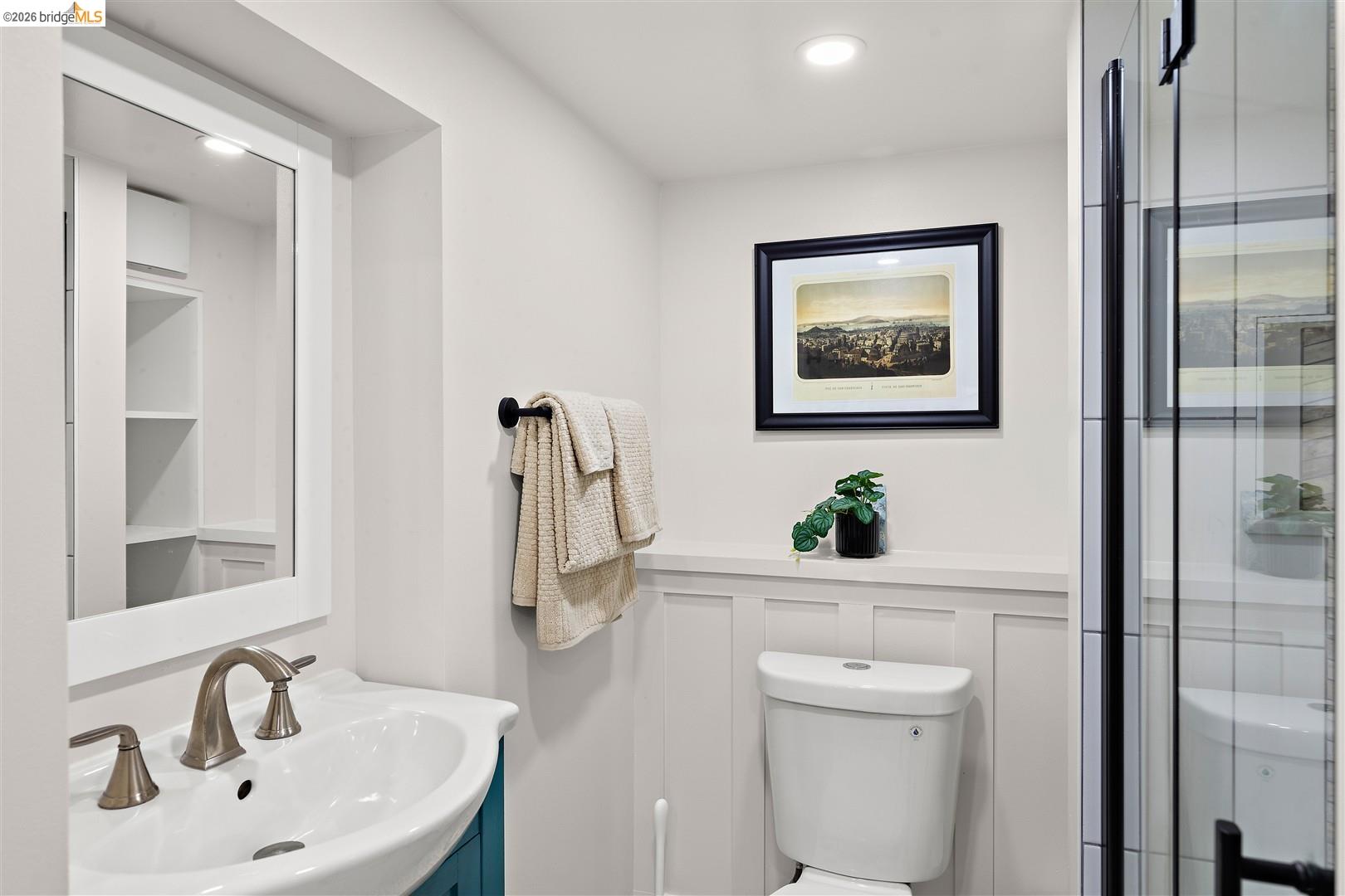 Detail Gallery Image 31 of 60 For 926 Pierce St, Albany,  CA 94706 - 2 Beds | 1 Baths