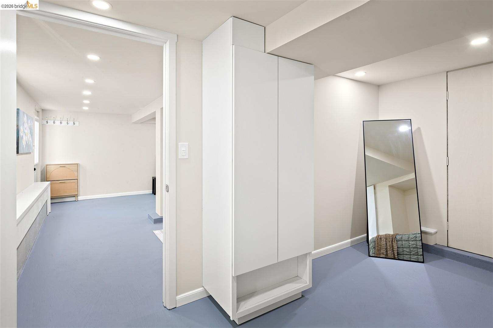 Detail Gallery Image 33 of 60 For 926 Pierce St, Albany,  CA 94706 - 2 Beds | 1 Baths