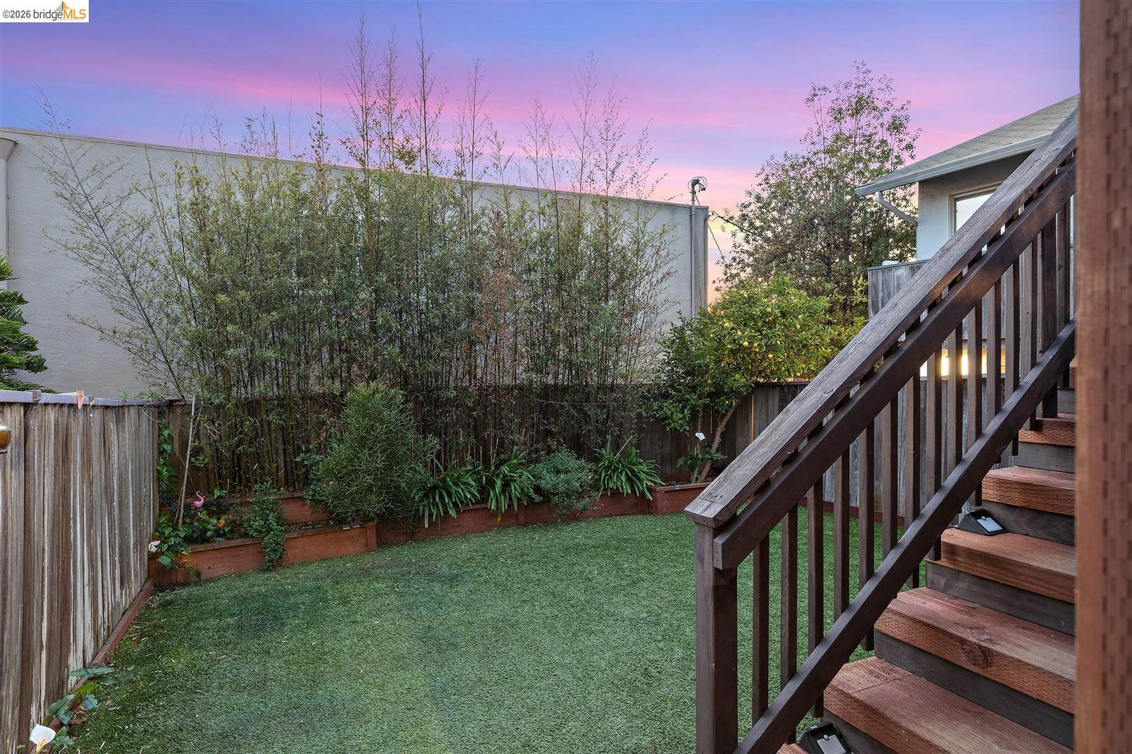 Detail Gallery Image 36 of 60 For 926 Pierce St, Albany,  CA 94706 - 2 Beds | 1 Baths