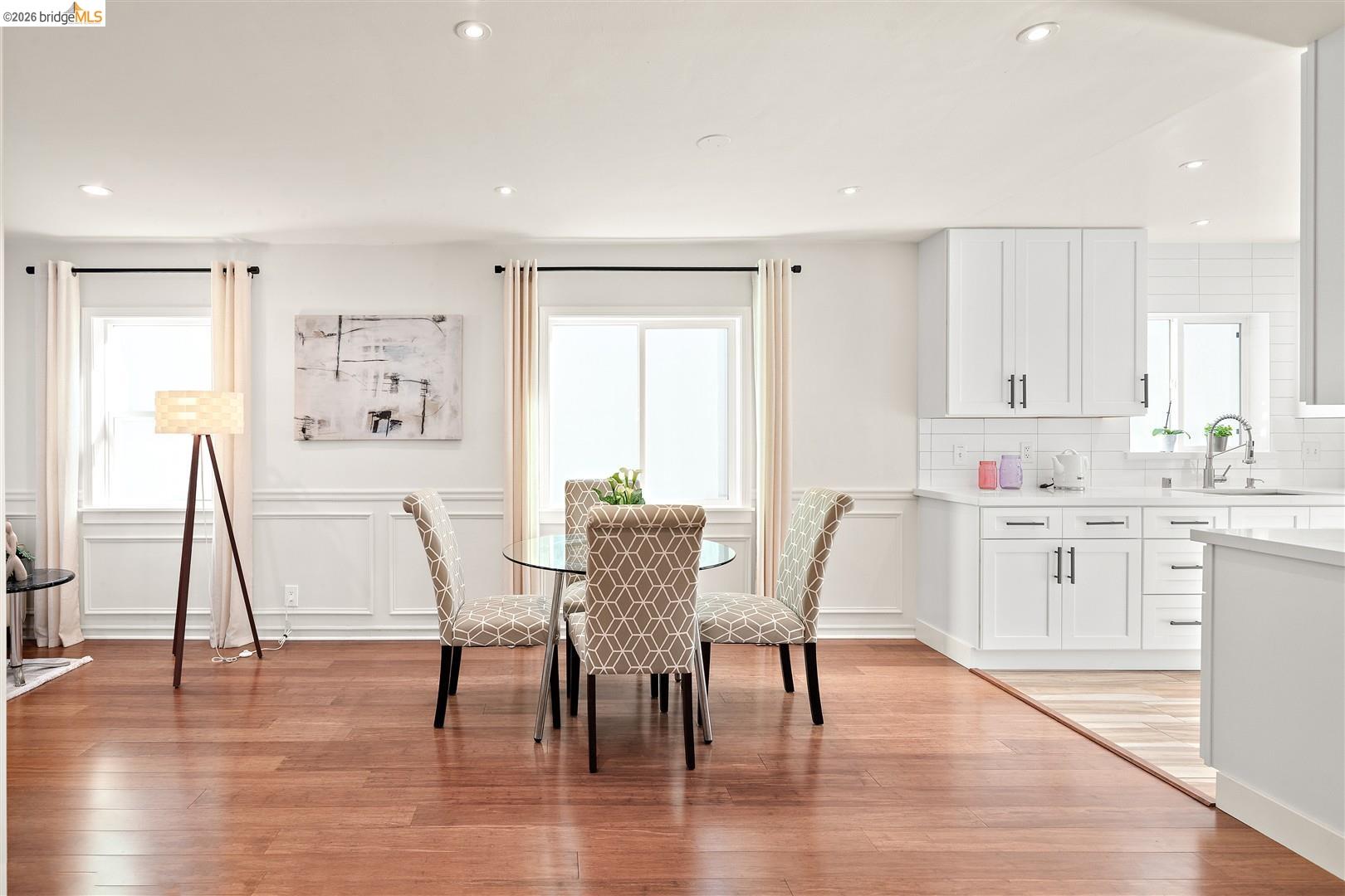 Detail Gallery Image 8 of 60 For 926 Pierce St, Albany,  CA 94706 - 2 Beds | 1 Baths