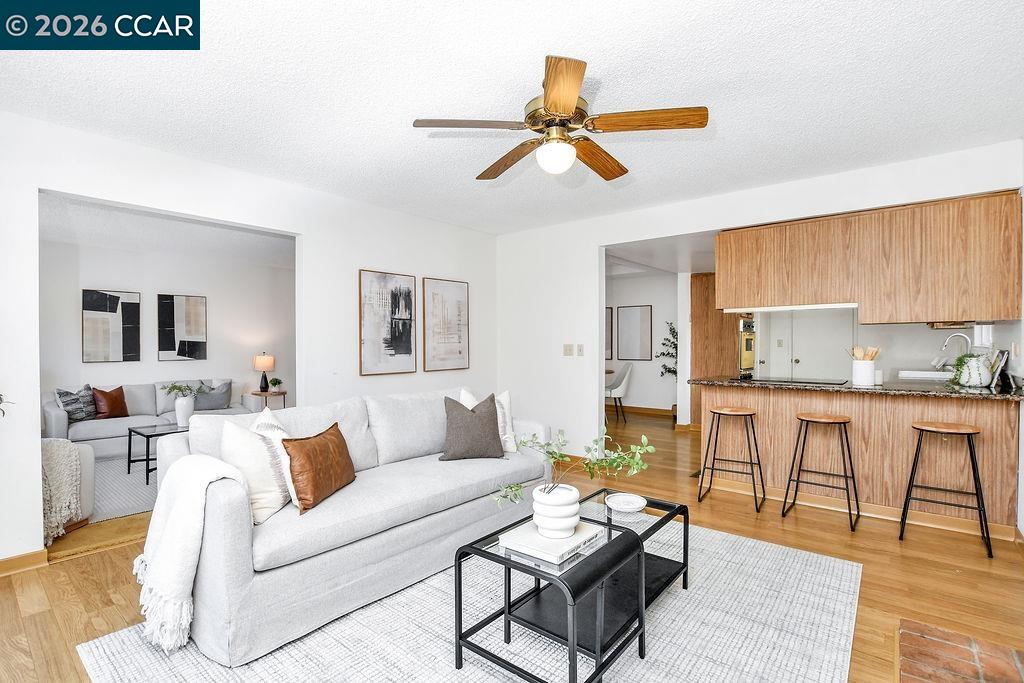 Detail Gallery Image 12 of 34 For 6 Windhaven Court, Pleasant Hill,  CA 94523 - 3 Beds | 2 Baths