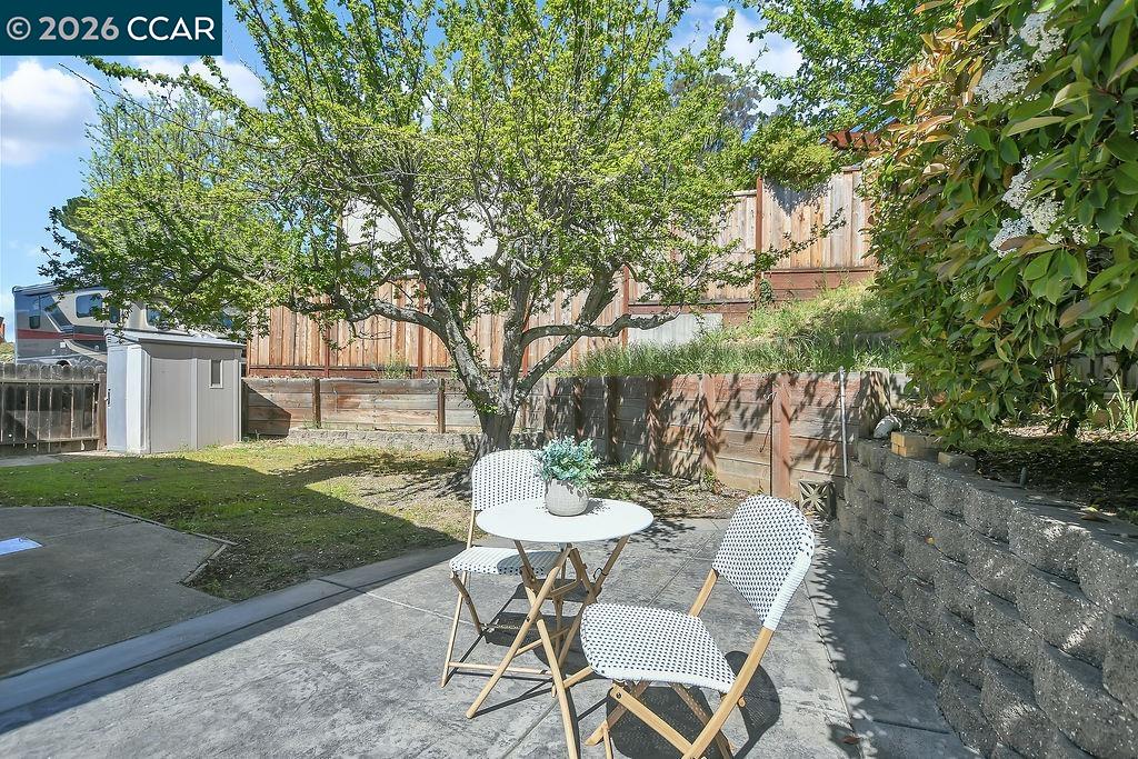 Detail Gallery Image 24 of 34 For 6 Windhaven Court, Pleasant Hill,  CA 94523 - 3 Beds | 2 Baths