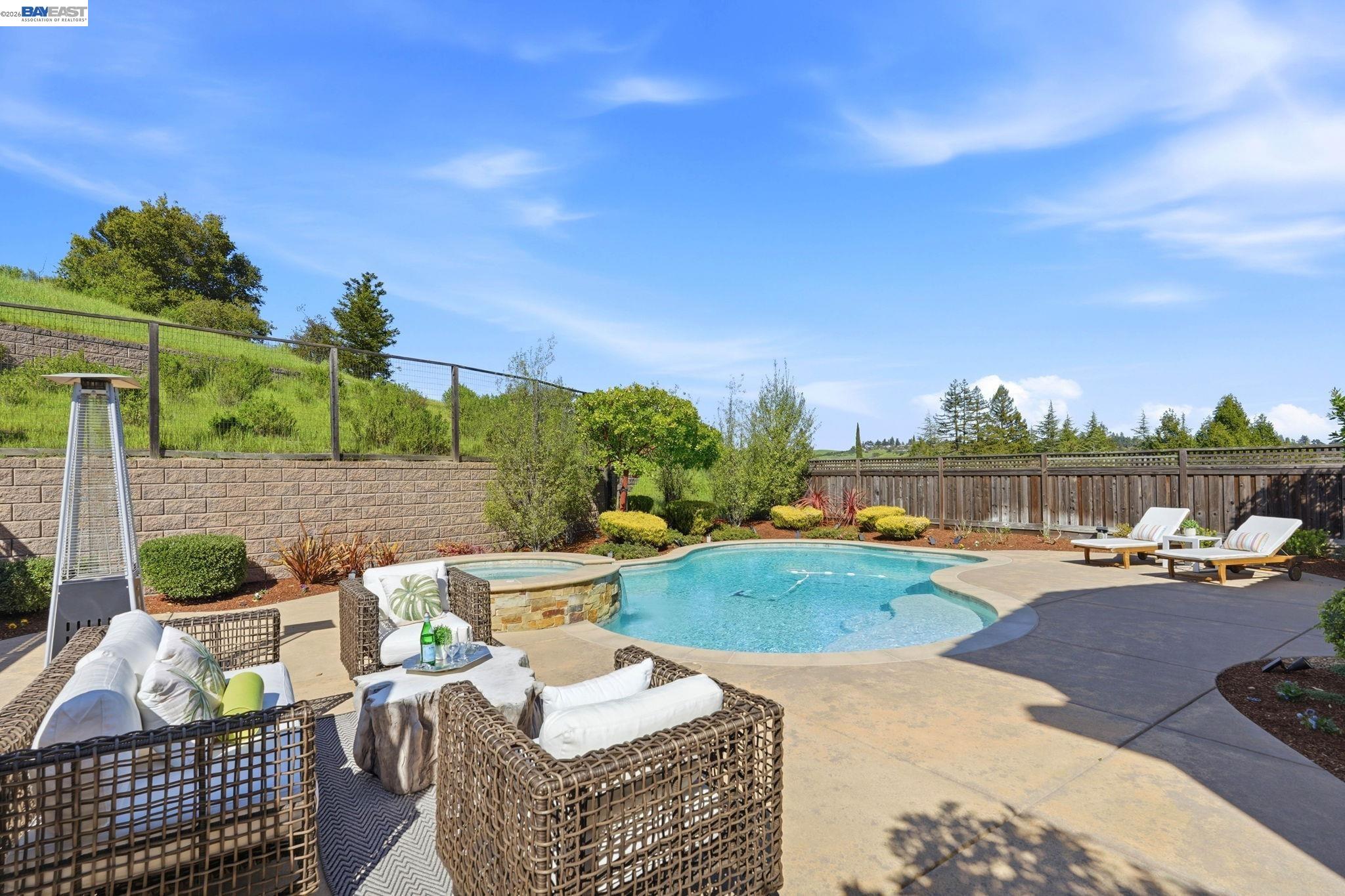 Detail Gallery Image 29 of 31 For 201 Willowbrook Ln, Moraga,  CA 94556 - 4 Beds | 3/1 Baths