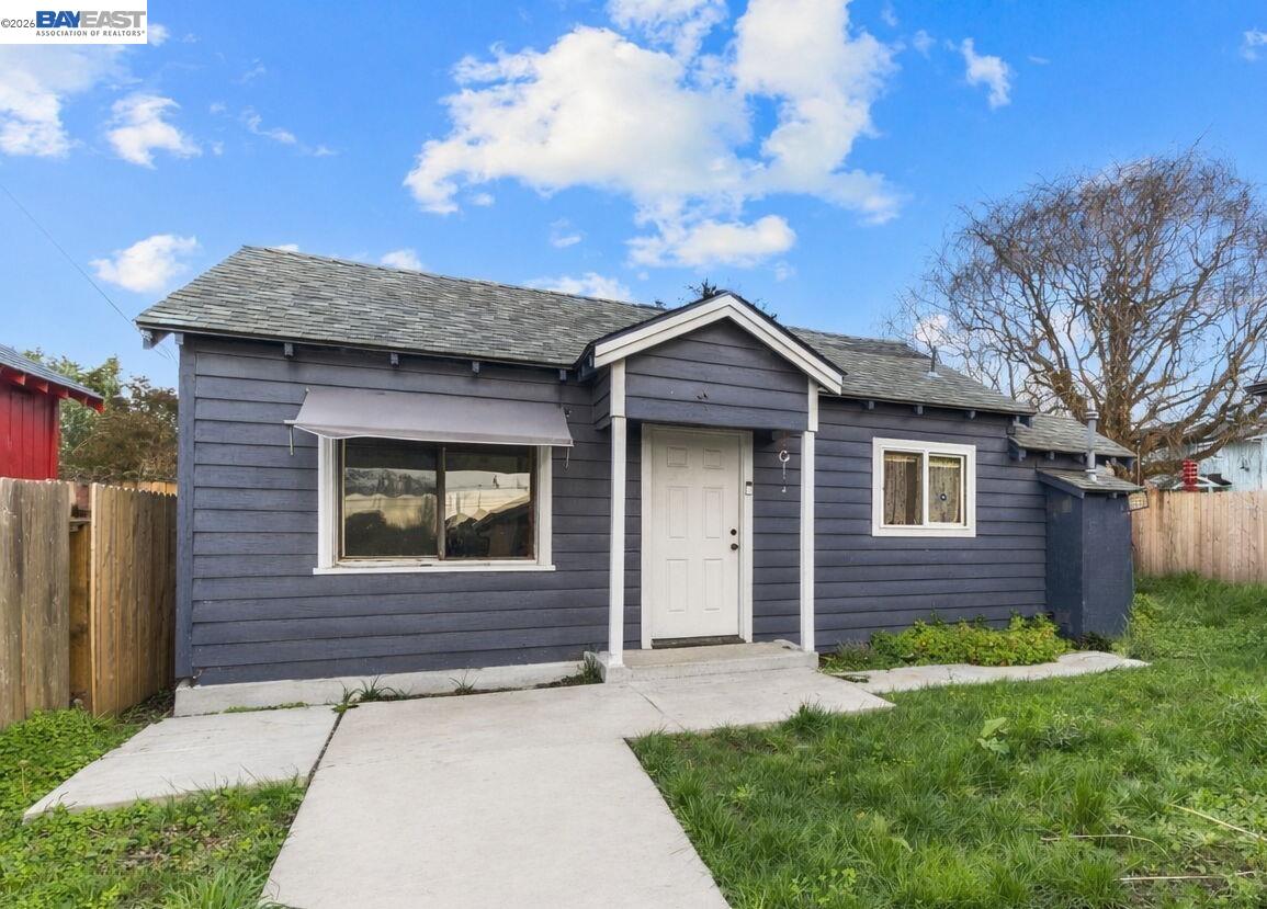 Detail Gallery Image 17 of 27 For 2303 Union St, Eureka,  CA 95501 - – Beds | – Baths