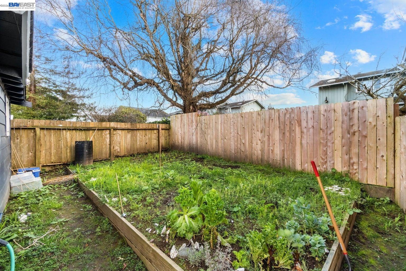 Detail Gallery Image 18 of 27 For 2303 Union St, Eureka,  CA 95501 - – Beds | – Baths