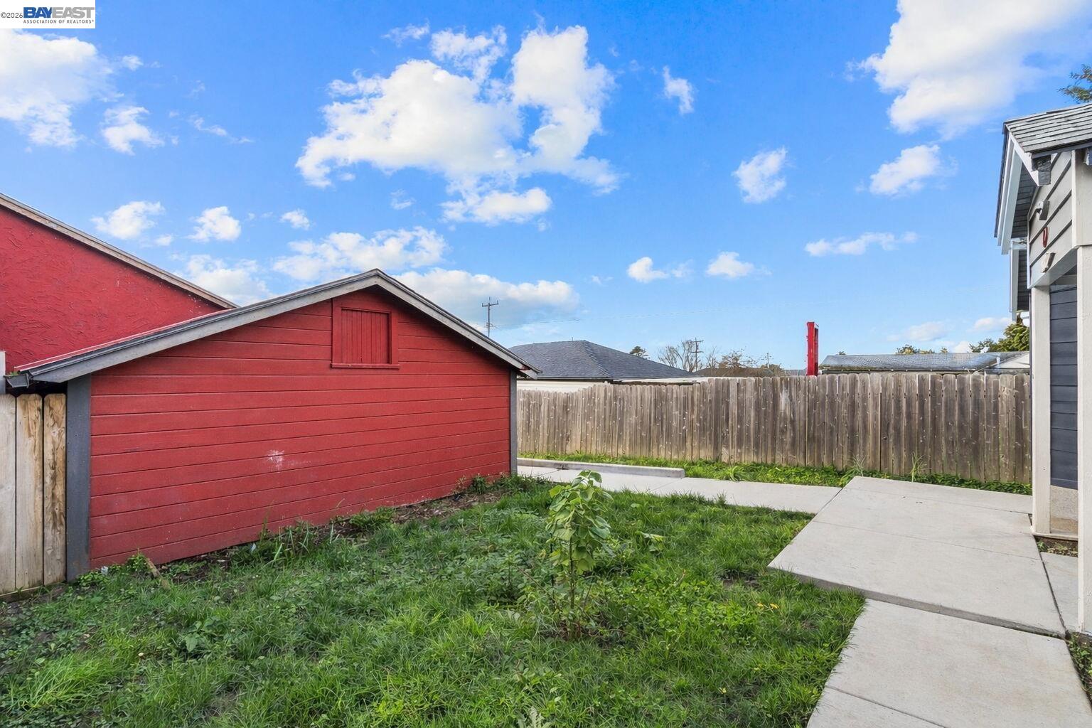 Detail Gallery Image 19 of 27 For 2303 Union St, Eureka,  CA 95501 - – Beds | – Baths