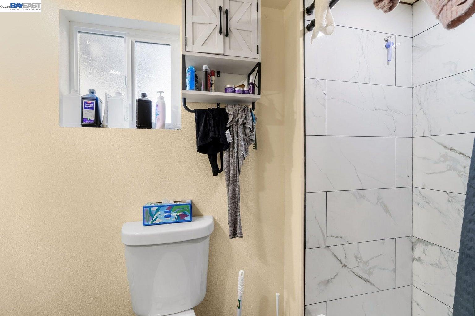 Detail Gallery Image 25 of 27 For 2303 Union St, Eureka,  CA 95501 - – Beds | – Baths