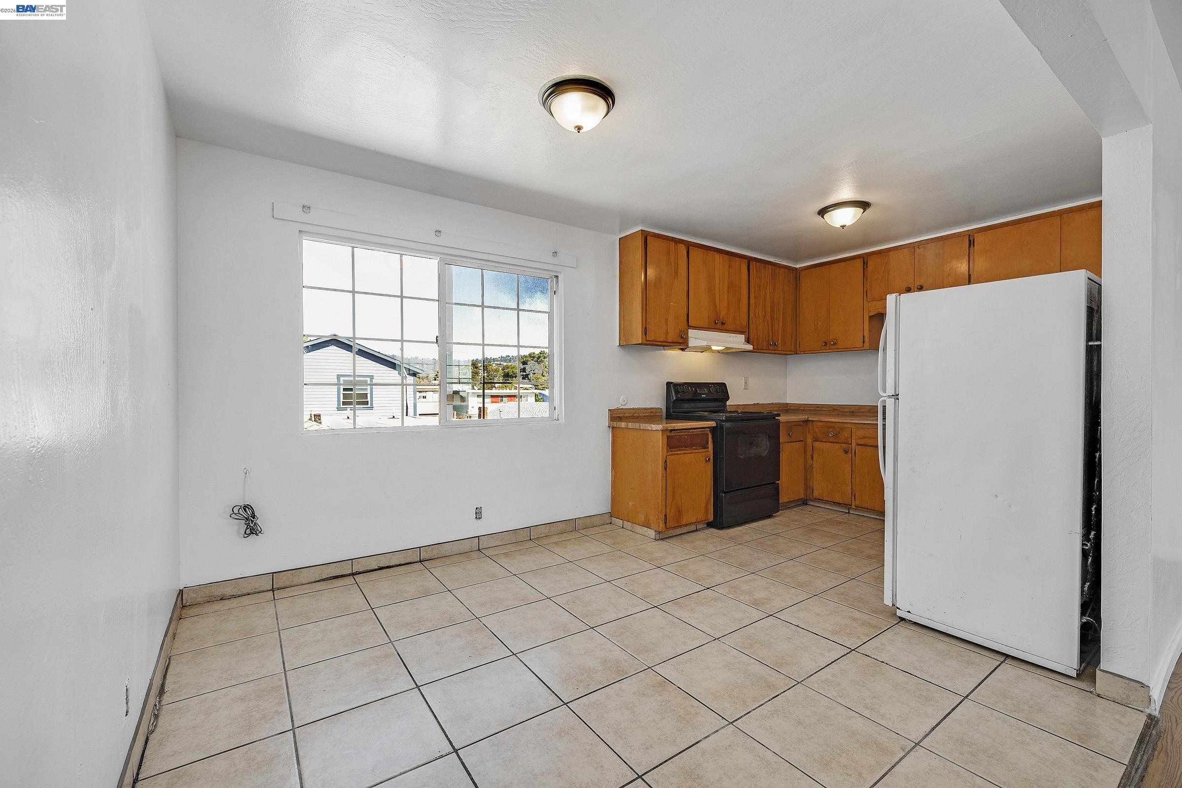 Detail Gallery Image 17 of 37 For 2828 22nd Avenue, Oakland,  CA 94606 - – Beds | – Baths