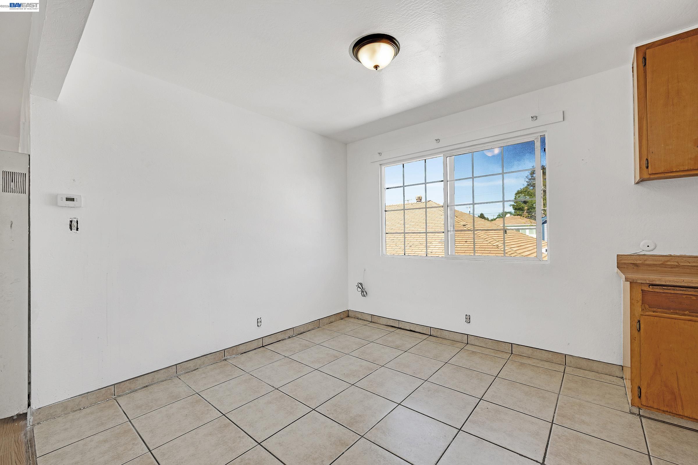 Detail Gallery Image 18 of 37 For 2828 22nd Avenue, Oakland,  CA 94606 - – Beds | – Baths